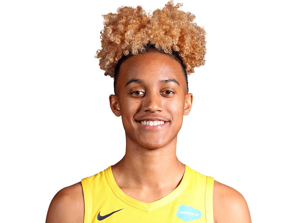 Paris Kea headshot