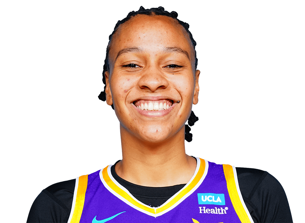 McKenzie Forbes headshot