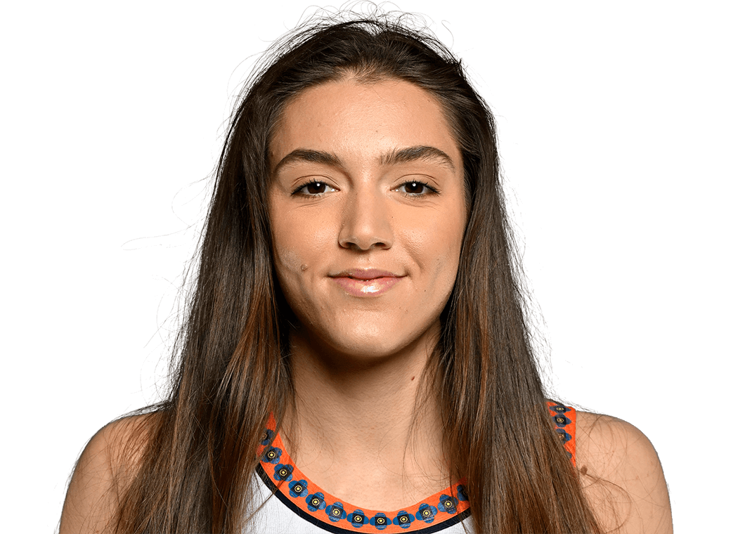 Helena Pueyo headshot