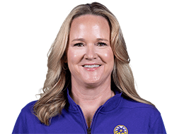 Lynne Roberts headshot