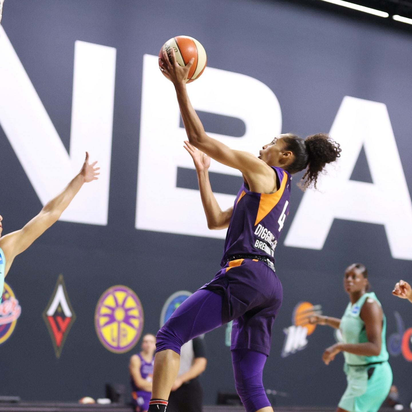 Kia Vaughn Stats, Height, Weight, Position, Draft Status and More WNBA