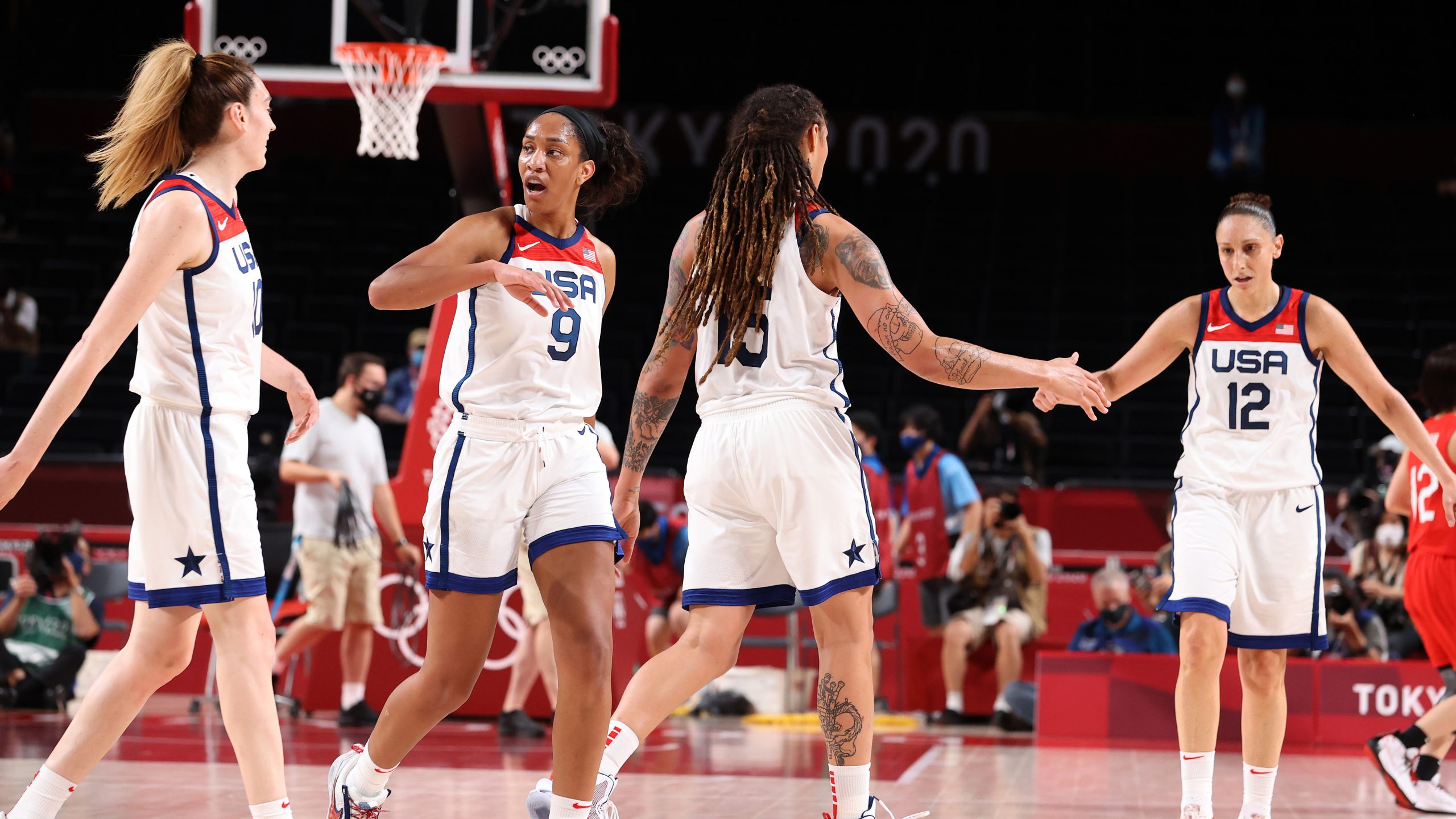 Mesmerizing Team Usa Escapes With Win Over Italy At Women's Fiba World Cup Wallpaper for Mobile Mesmerizing Team Usa Escapes With Win Over Italy At Women's Fiba World Cup Wallpaper for Mobile