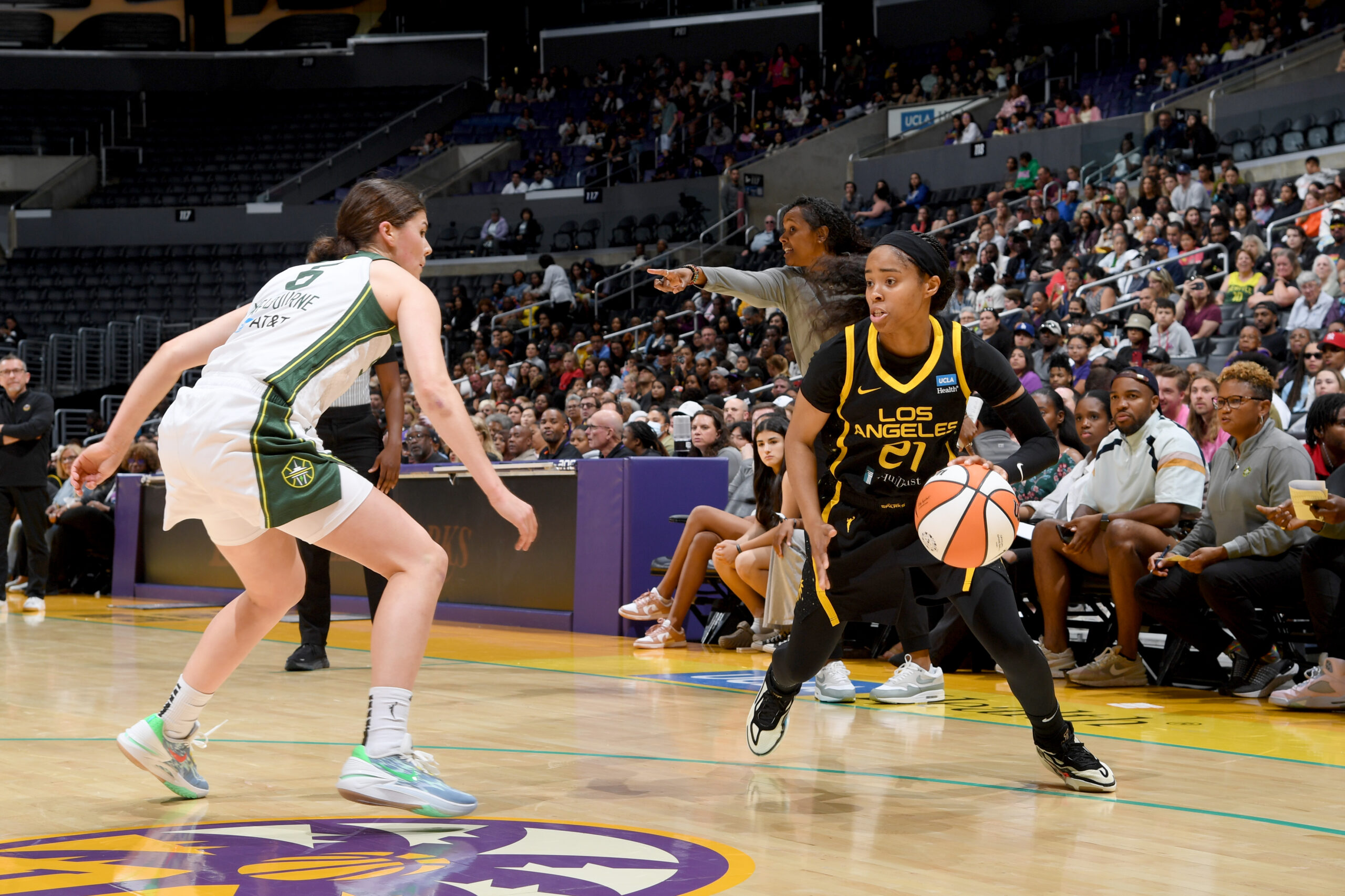 Zia Cooke Stats, Height, Weight, Position, Draft Status and More | WNBA
