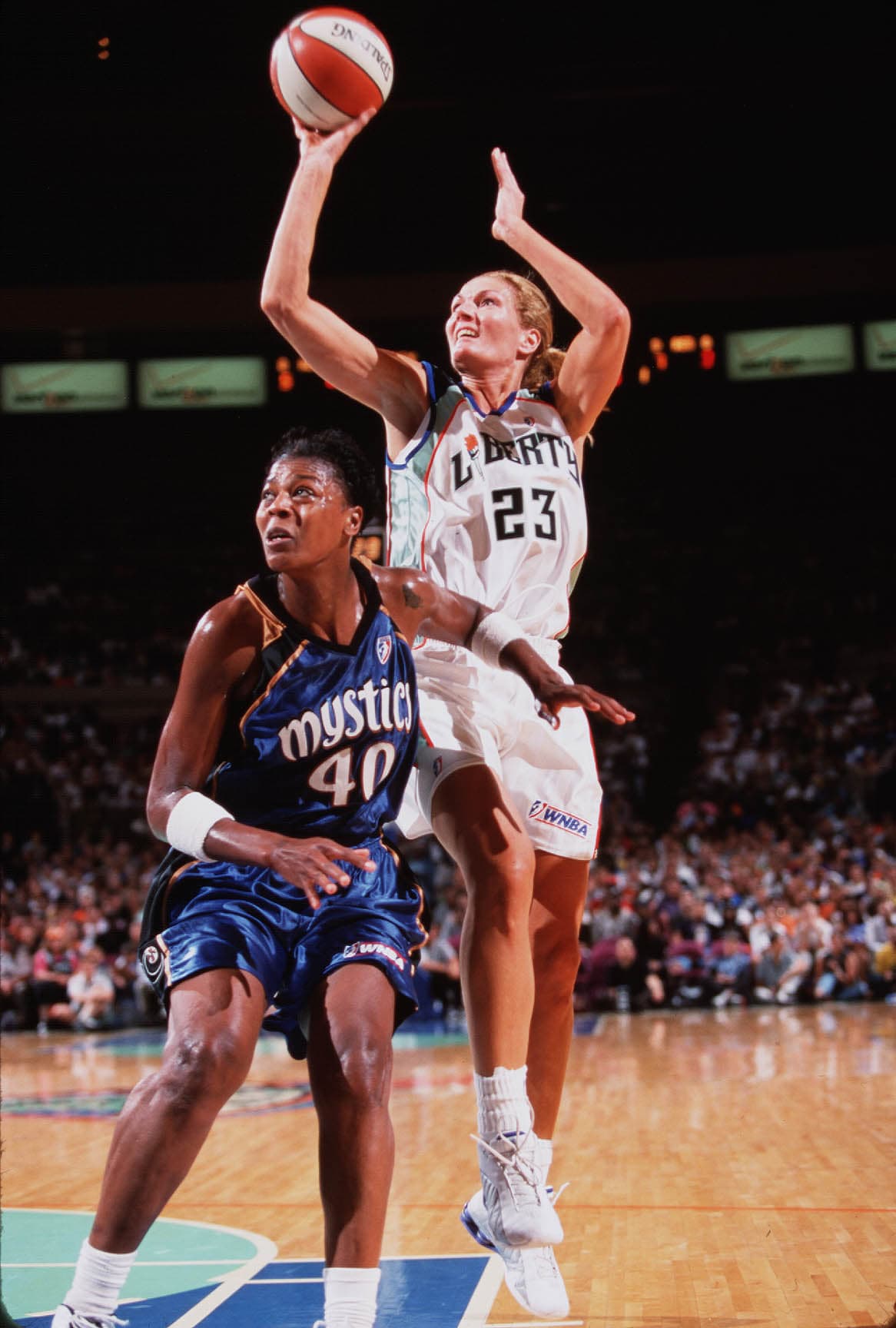 08/02 NY Liberty v. Washington Mystics Madison Square Garden NY Liberty's Sue Wicks