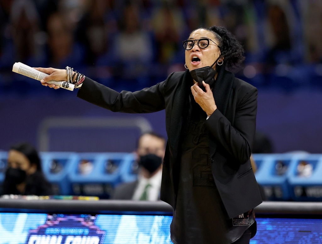 U.S. Olympic Team head coach Dawn Staley (South Carolina)