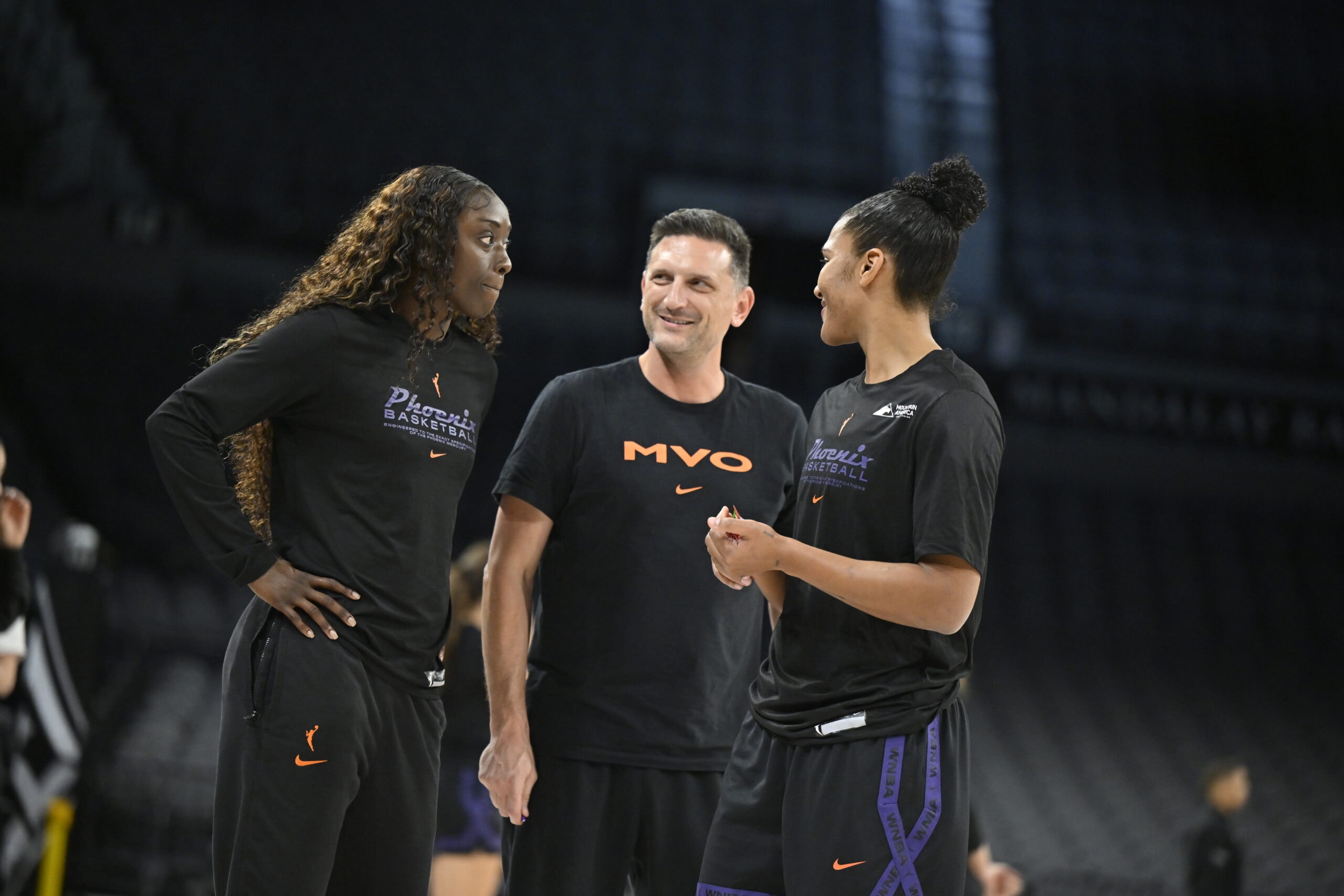 PHOENIX MERCURY UNVEIL REBEL EDITION UNIFORM AND COURT