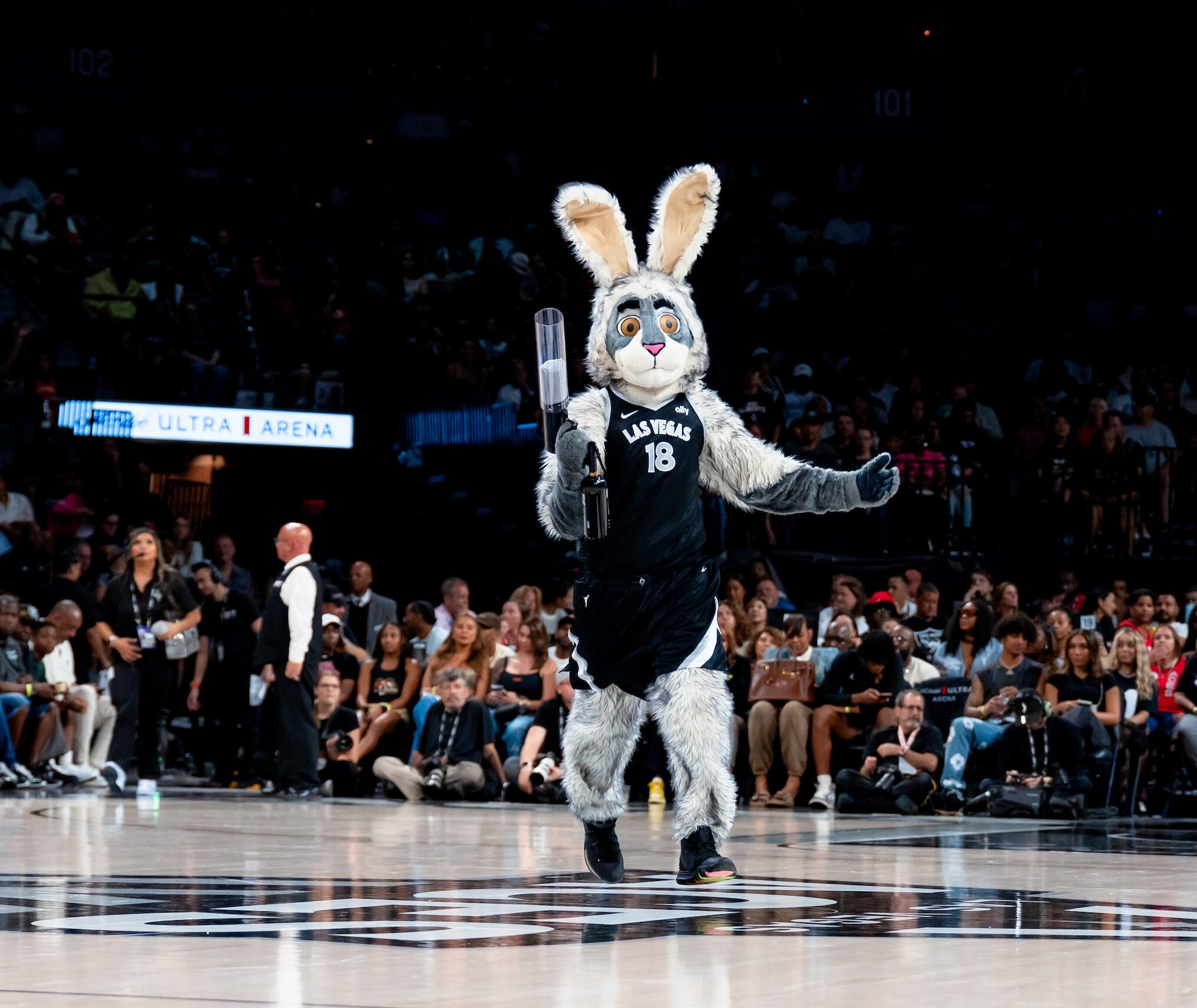 BUCKET$ with his t-shirt cannon