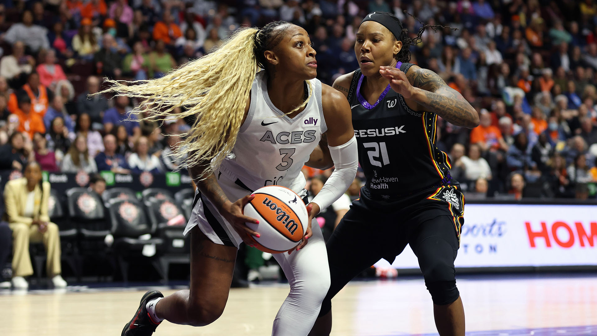 Las Vegas Aces v Connecticut Sun