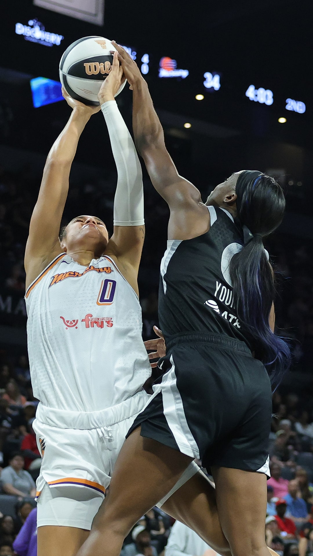 Phoenix Mercury v Las Vegas Aces