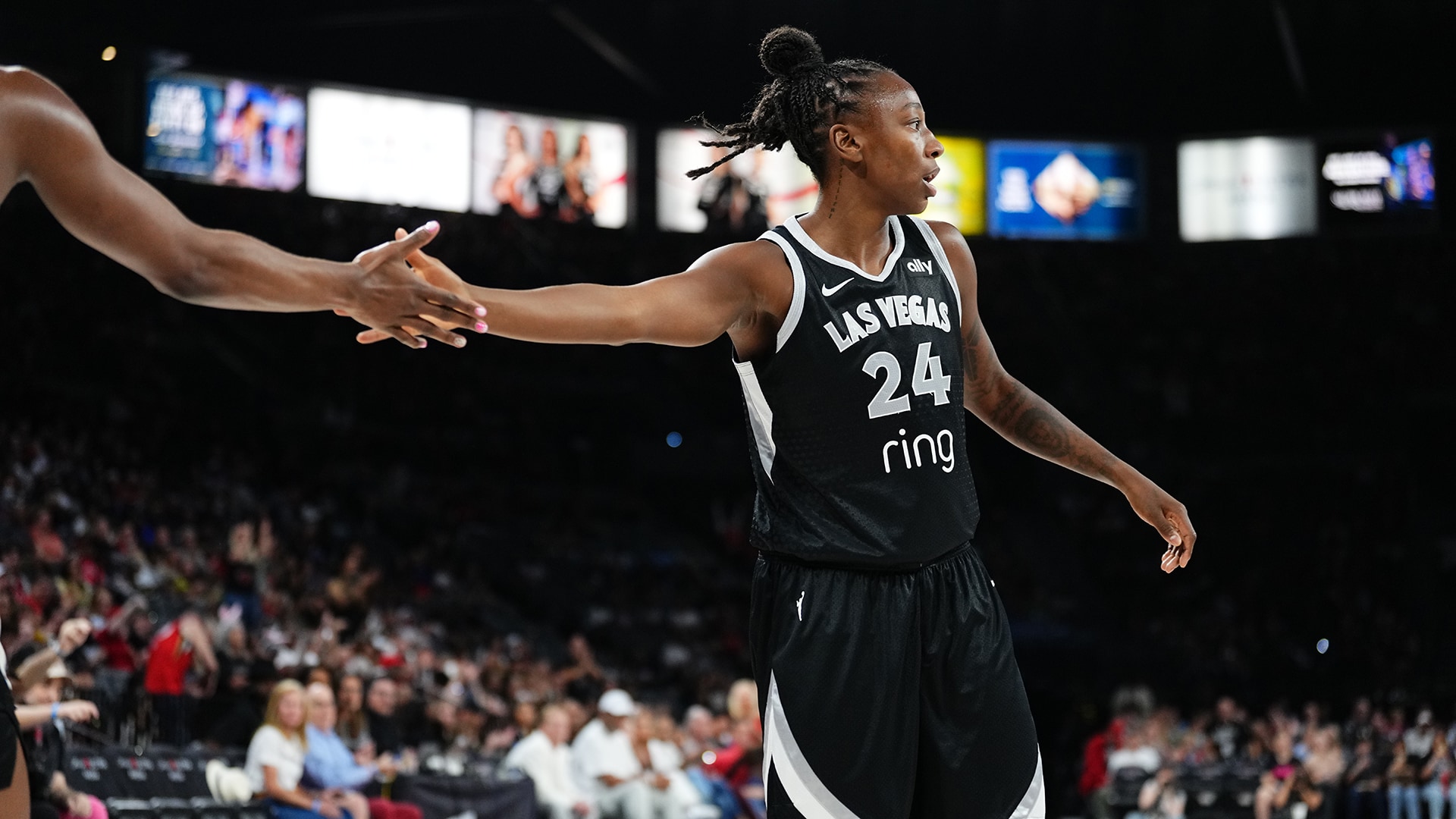 Phoenix Mercury v Las Vegas Aces