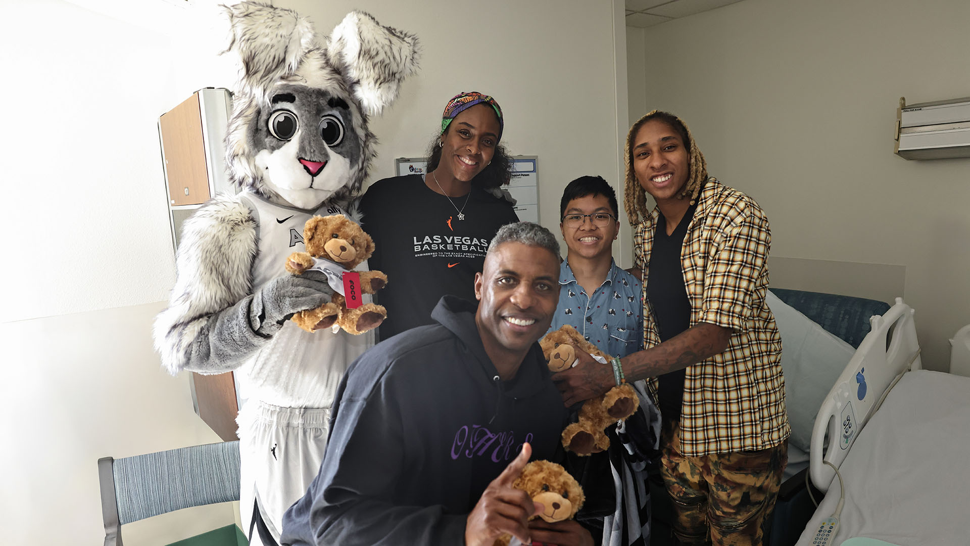 Aces Visit Local Children's Hospital (6/5/2025)