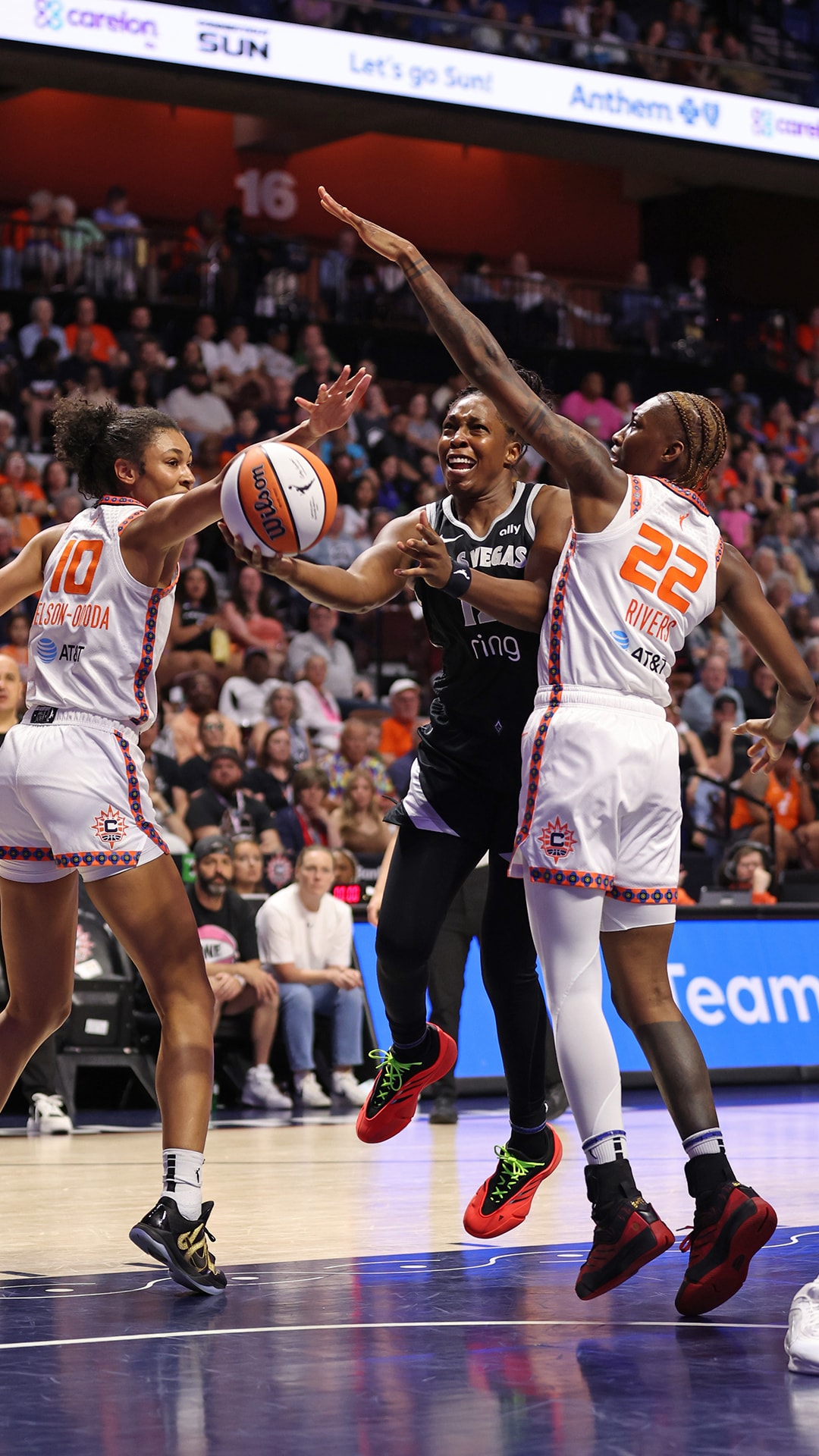 Las Vegas Aces v Connecticut Sun
