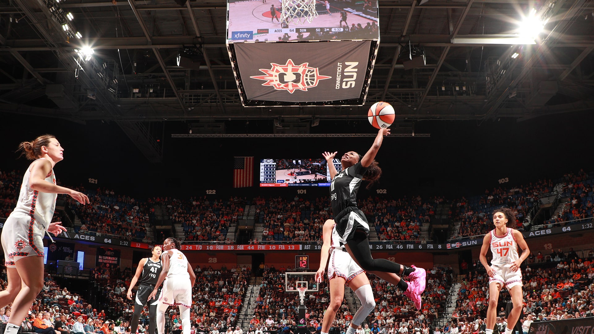 Las Vegas Aces v Connecticut Sun