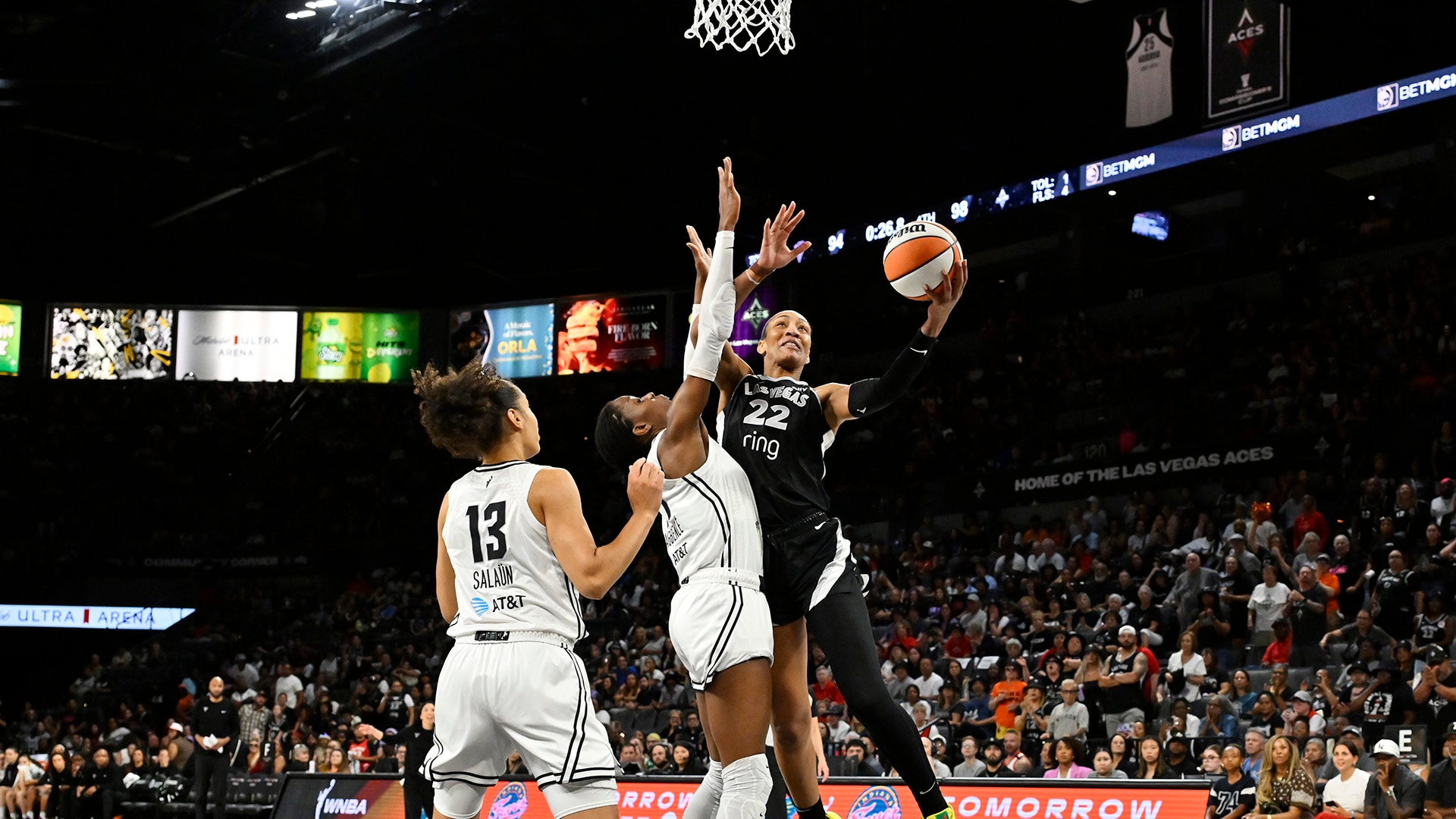 Aces 104, Valkyries 102 (7/12/2025)