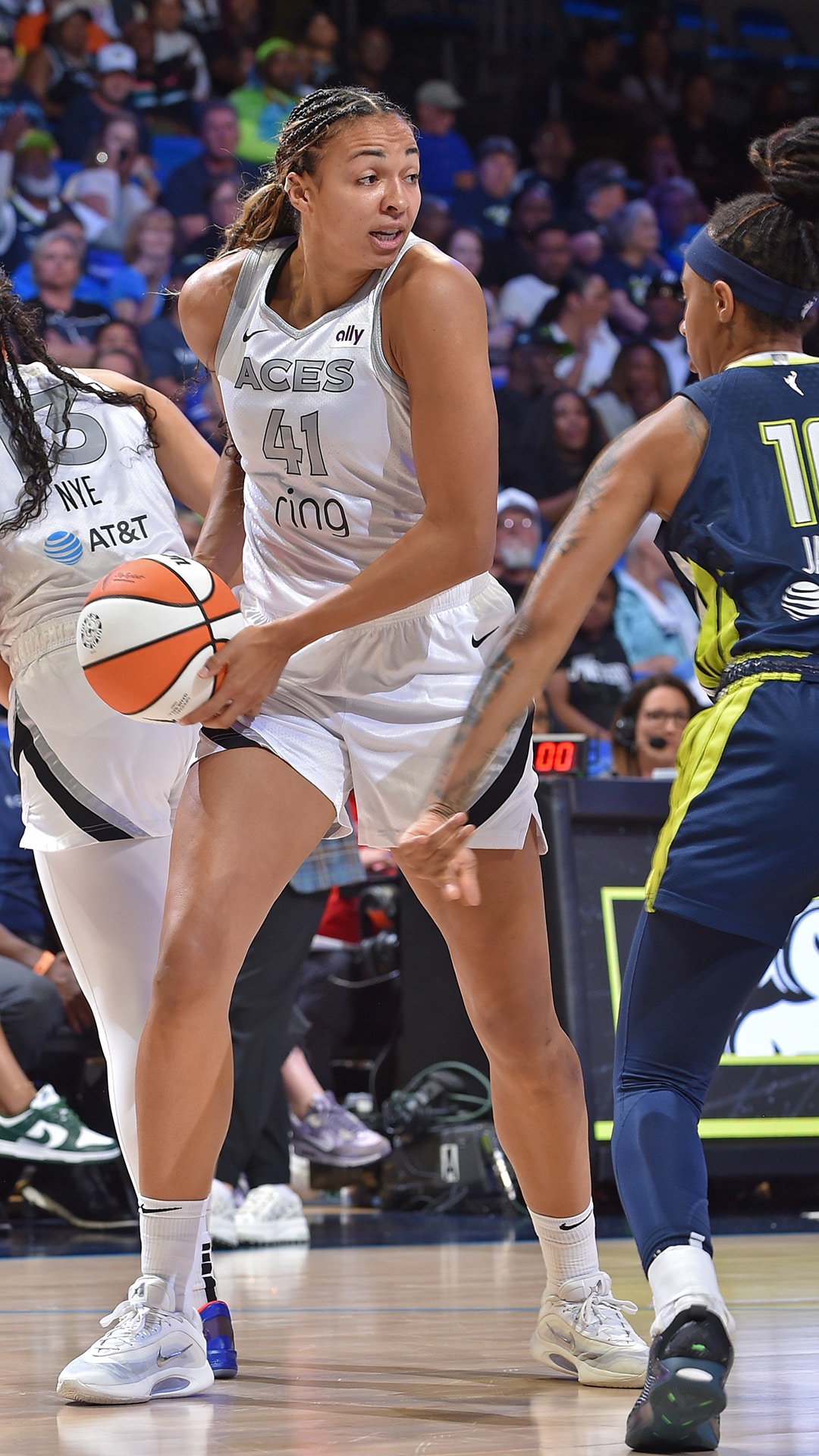 Las Vegas Aces v Dallas Wings