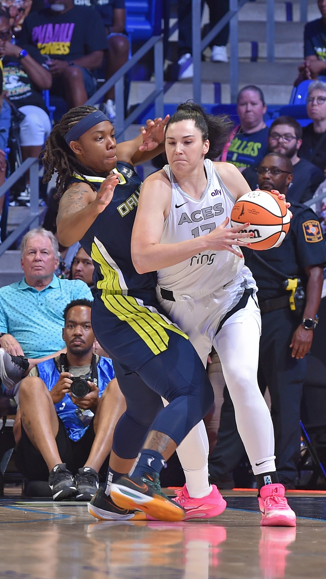 Las Vegas Aces v Dallas Wings