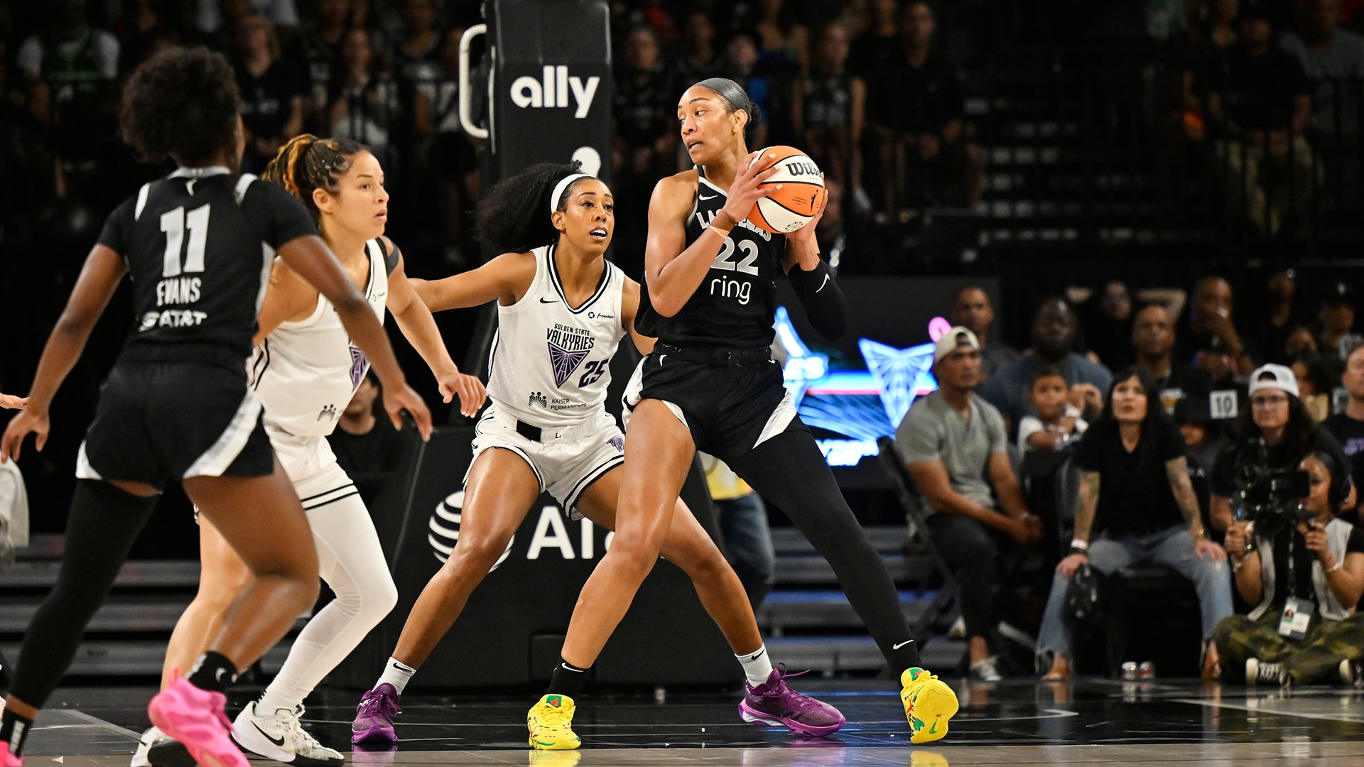 Golden State Valkyries v Las Vegas Aces