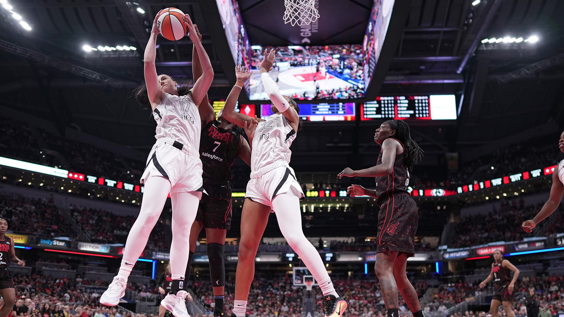 Las Vegas Aces v Indiana Fever