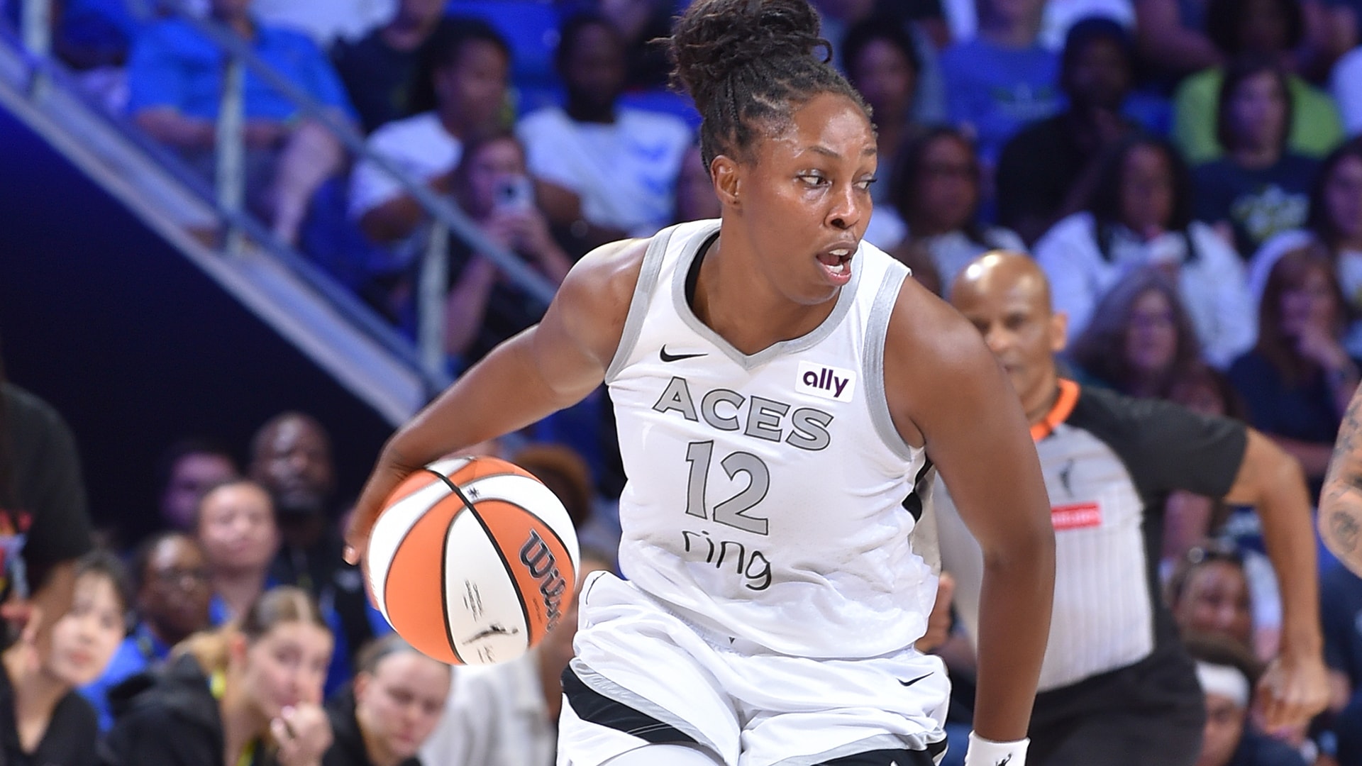 Chelsea Gray's 8-Assist Game vs. Wings (7/27/2025)