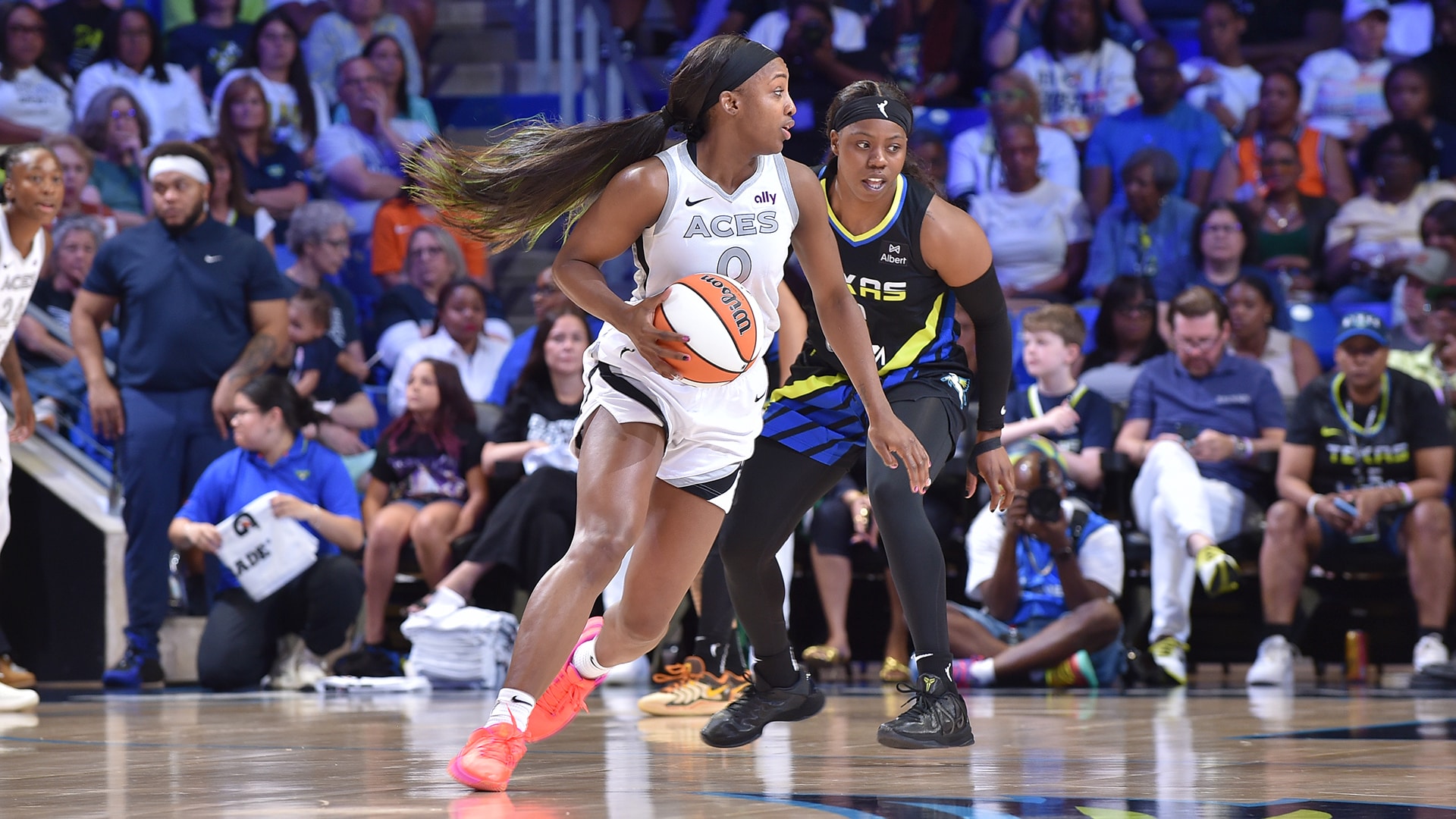 Jackie Young's 8-Assist Game vs. Wings (7/27/2025)
