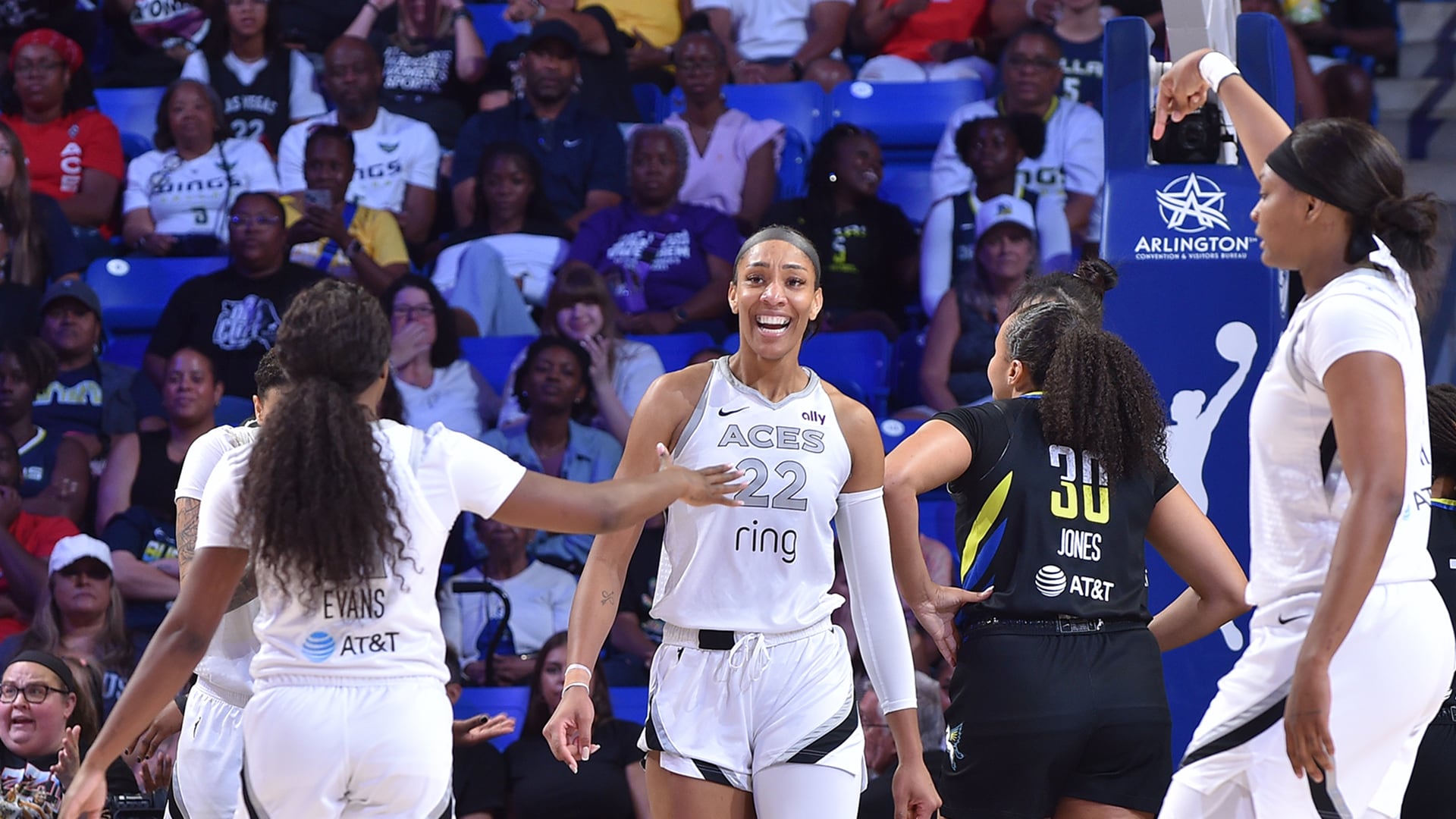 Las Vegas Aces v Dallas Wings