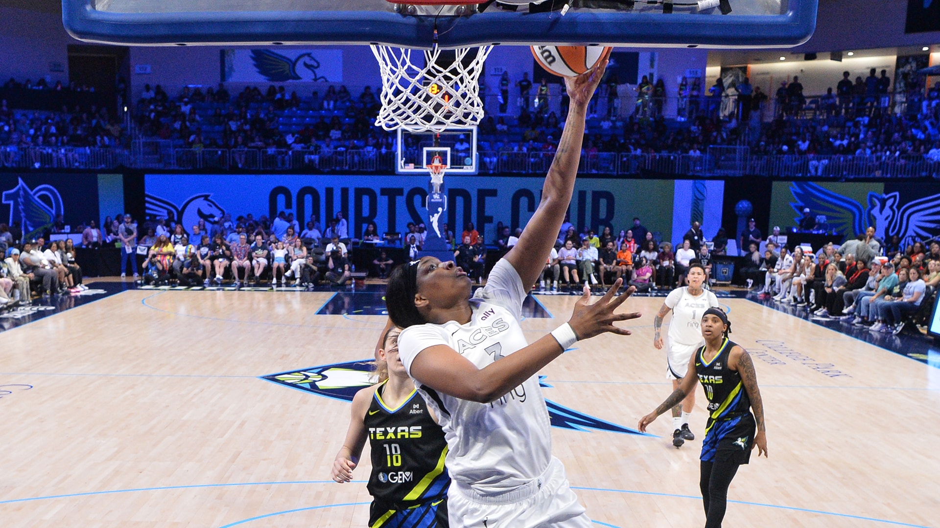 Las Vegas Aces v Dallas Wings