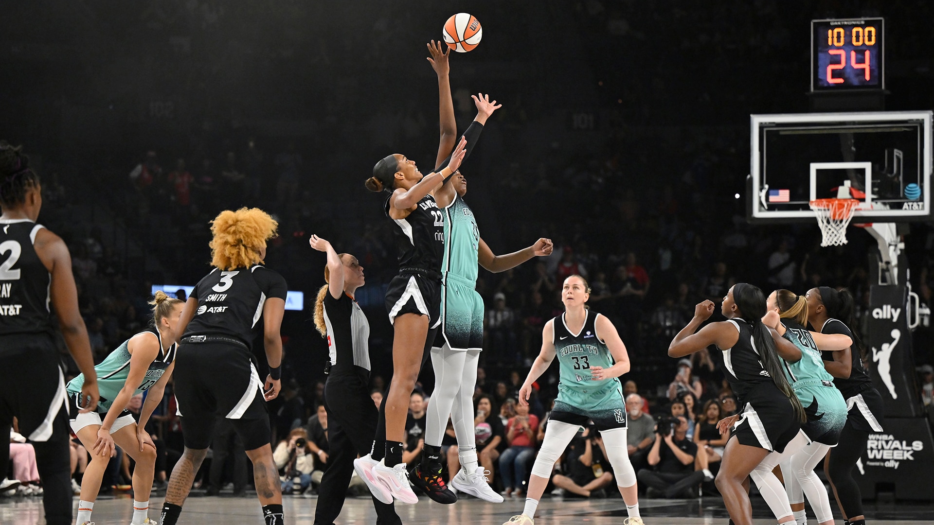 New York Liberty v Las Vegas Aces