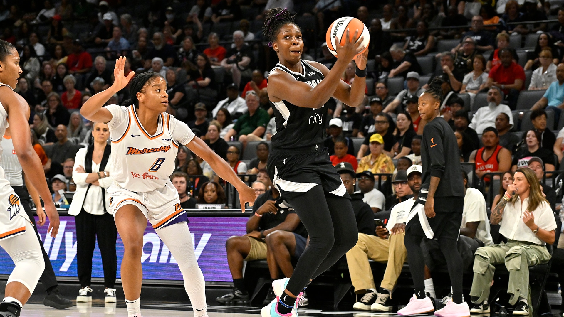 Phoenix Mercury v Las Vegas Aces
