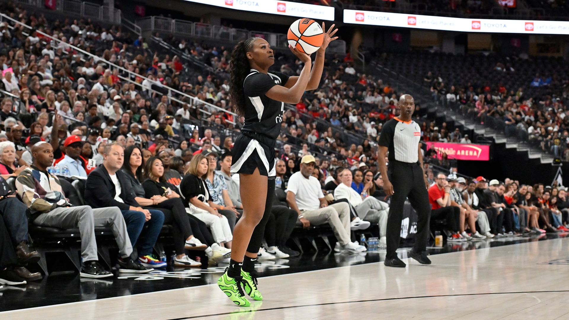 Chicago Sky v Las Vegas Aces