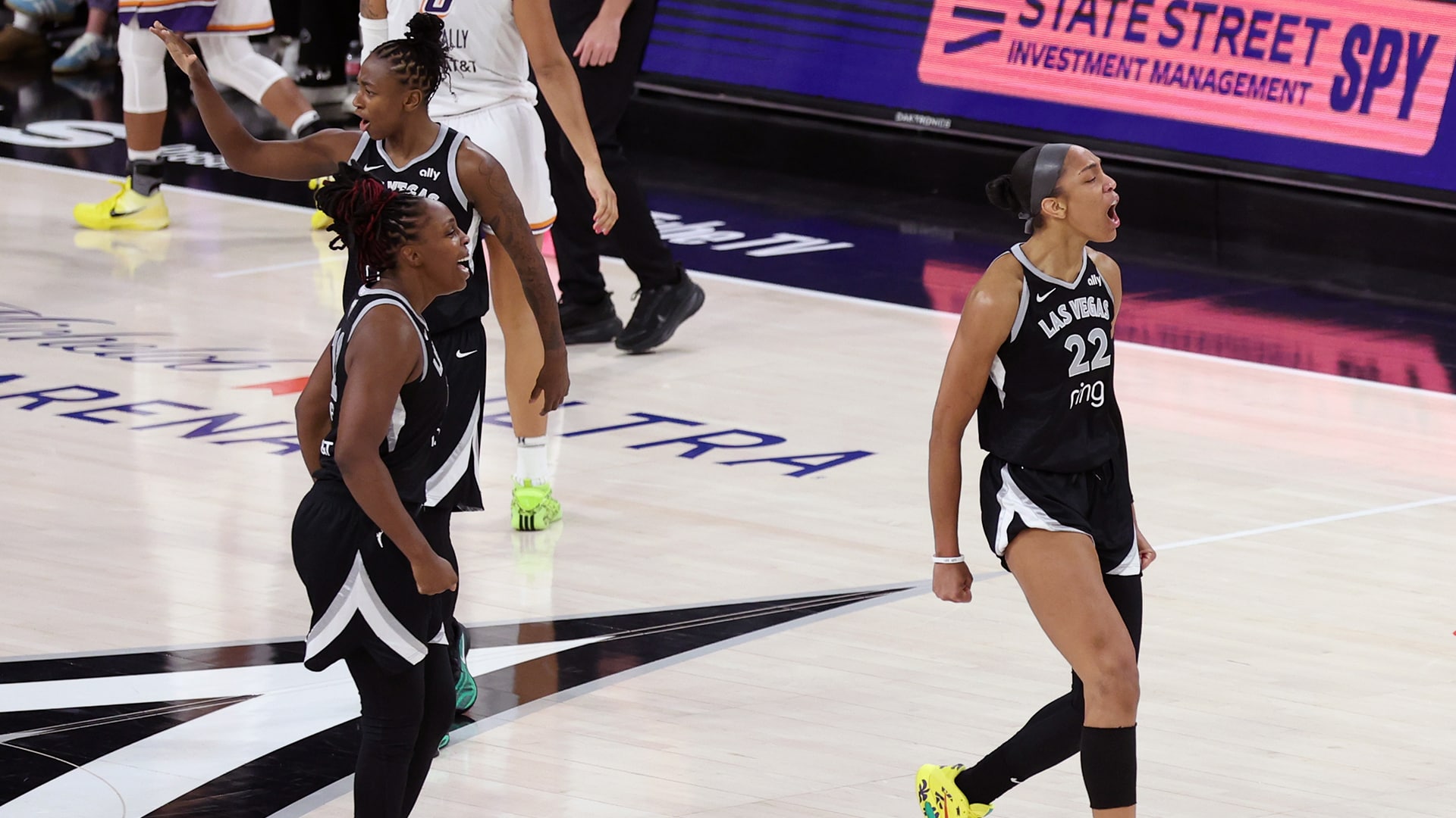 2025 WNBA Finals - Phoenix Mercury v Las Vegas Aces