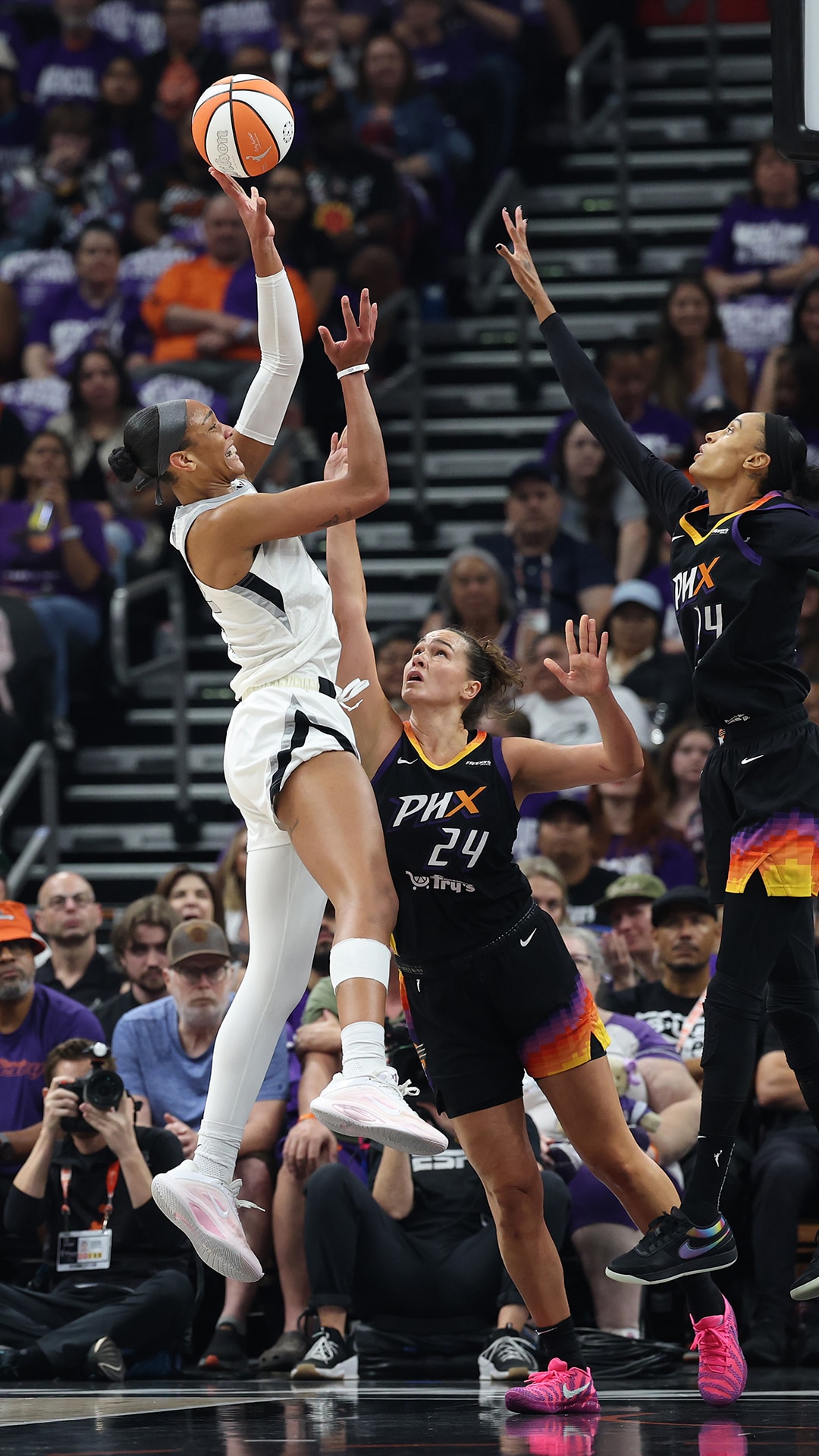 2025 WNBA Finals - Game Four