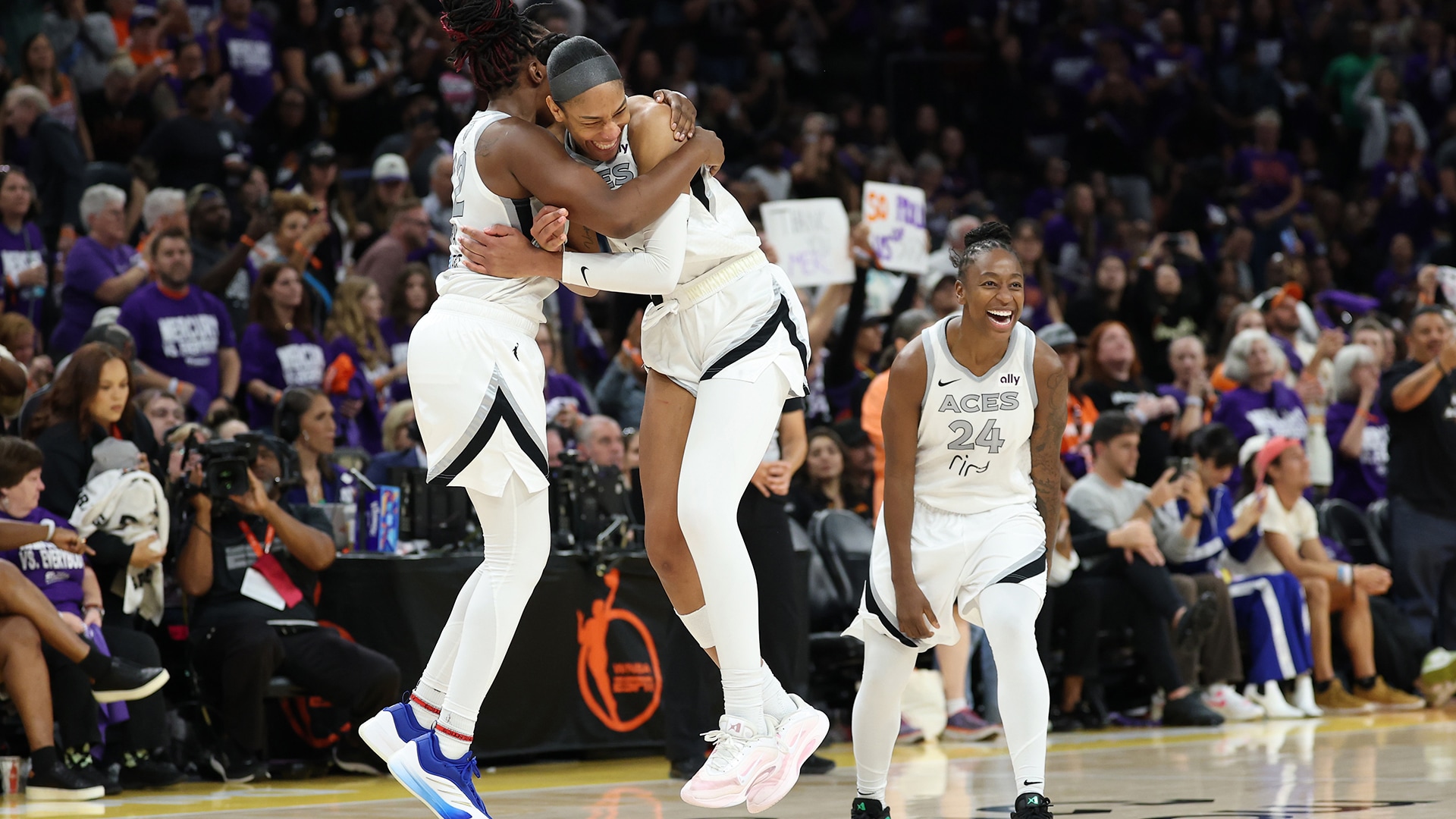 2025 WNBA Finals - Game Four