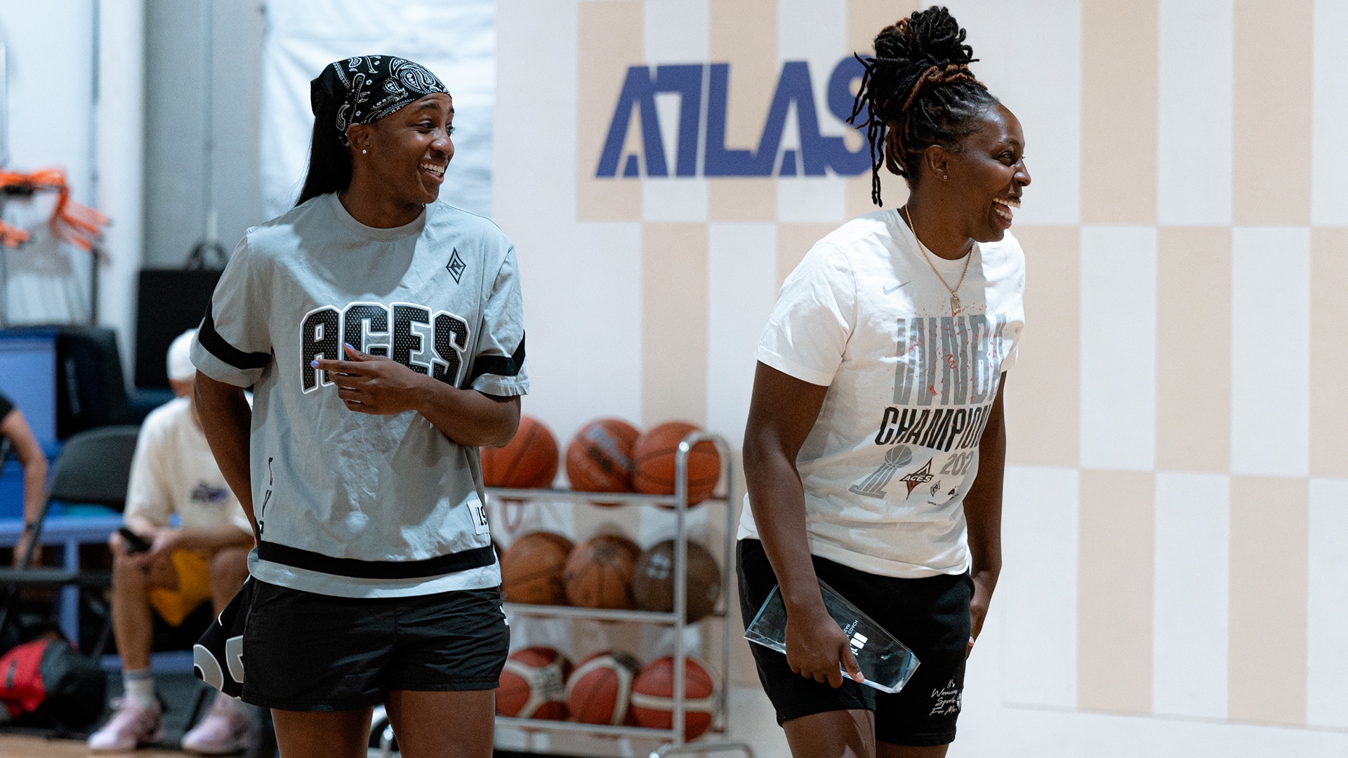 25.04.15_Community_Jr_WNBA_Community_Assist_Award_Presentation_-6455Jackie_Young_Chelsea_Gray_BUCKET$_