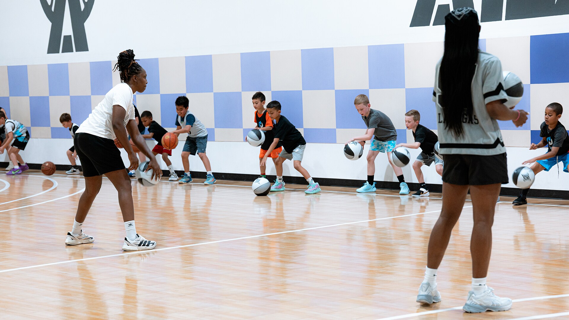 Gallery: Jr. WNBA Community Coach of the Year (4/14/2025)