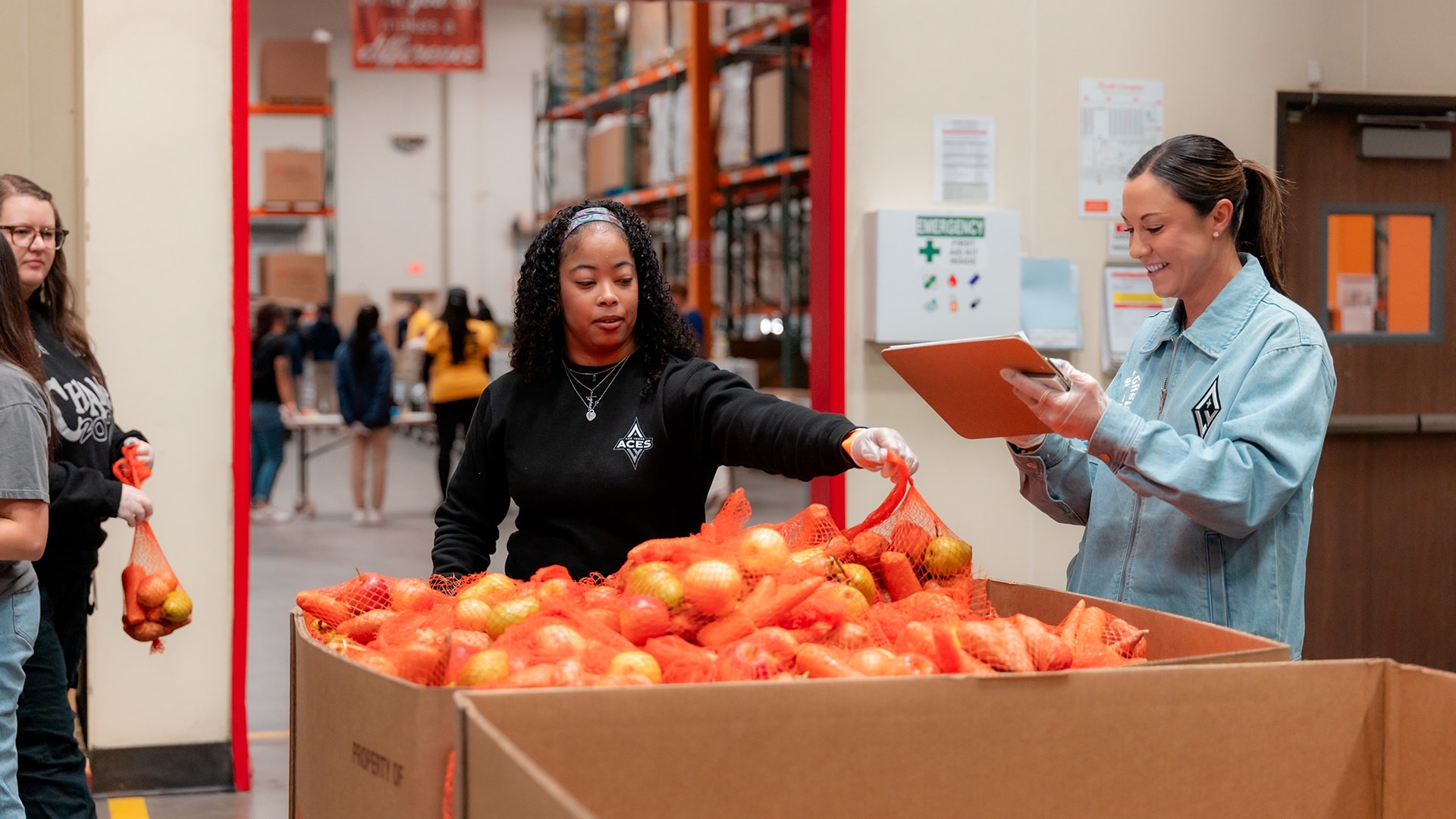 Aces Volunteer at Three Square Food Bank (11/17/2025)