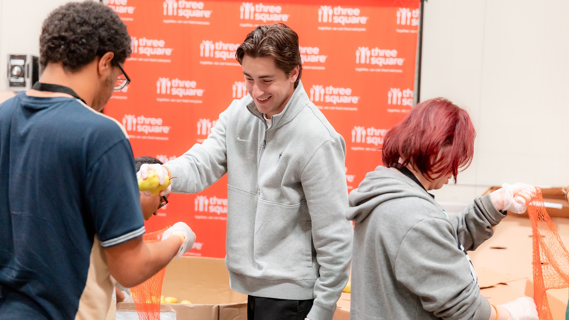 Aces Volunteer at Three Square Food Bank (11/17/2025)