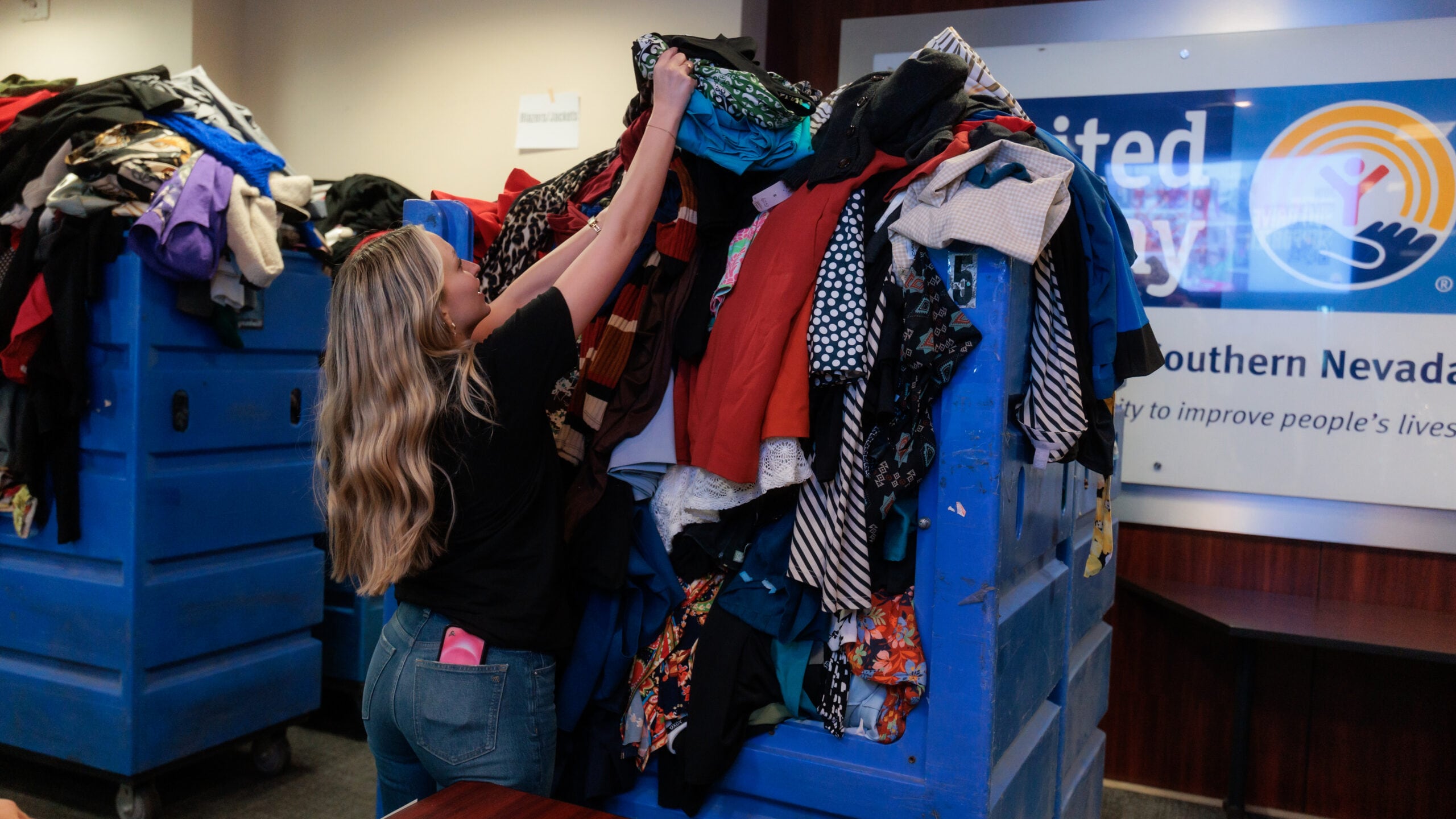 Aces at United Way's Sip N Sort Volunteer Event