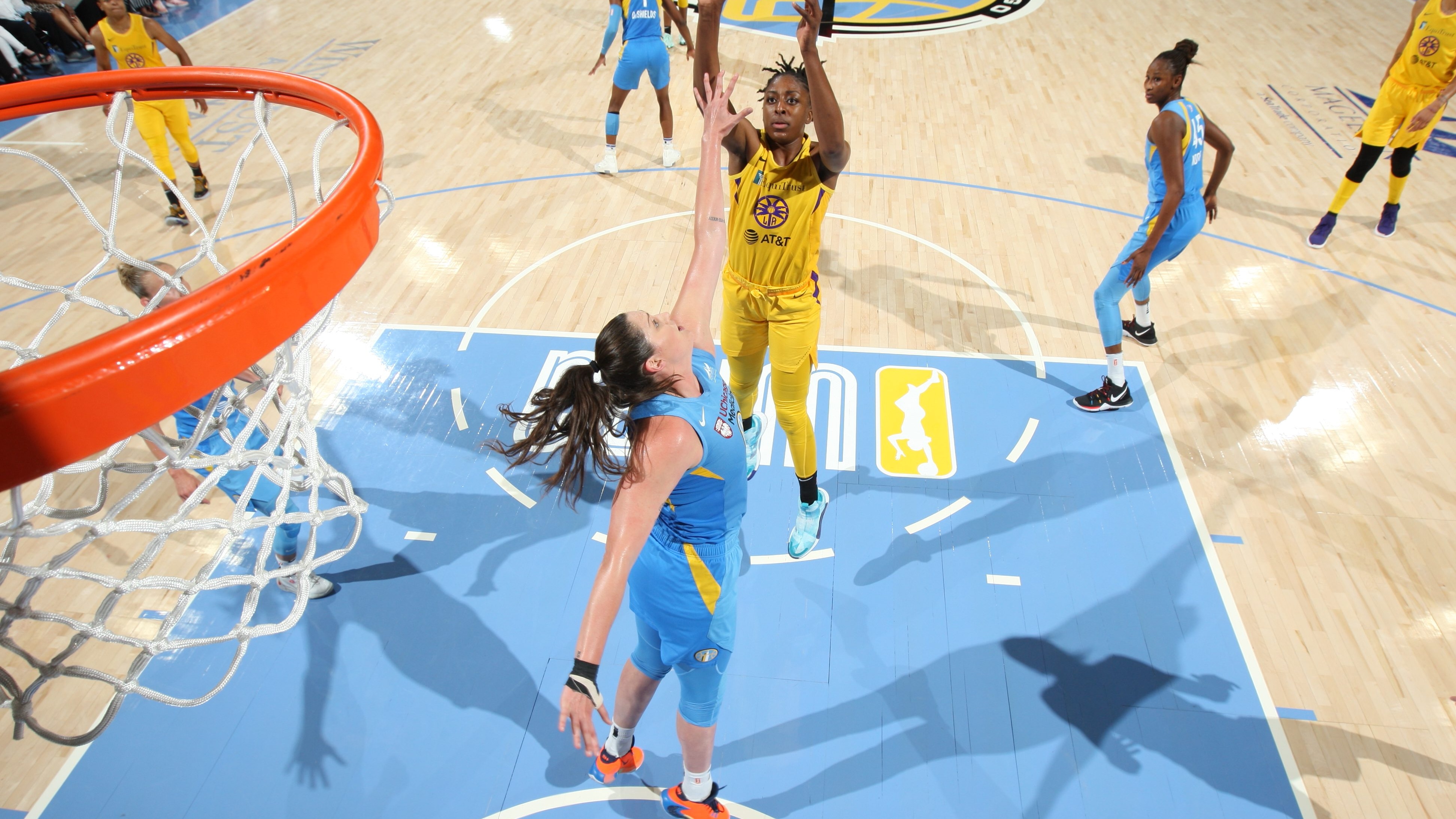 Nneka Ogwumike with 16 Points vs. Chicago Sky