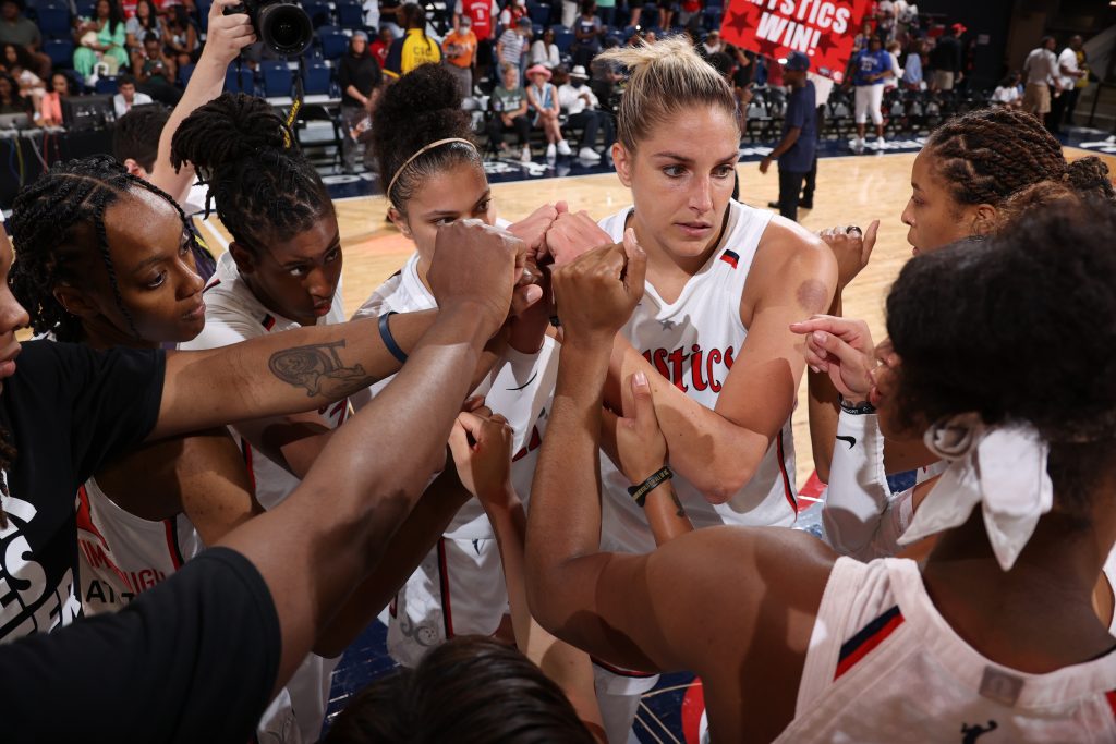 Connecticut Sky v Washington Mystics