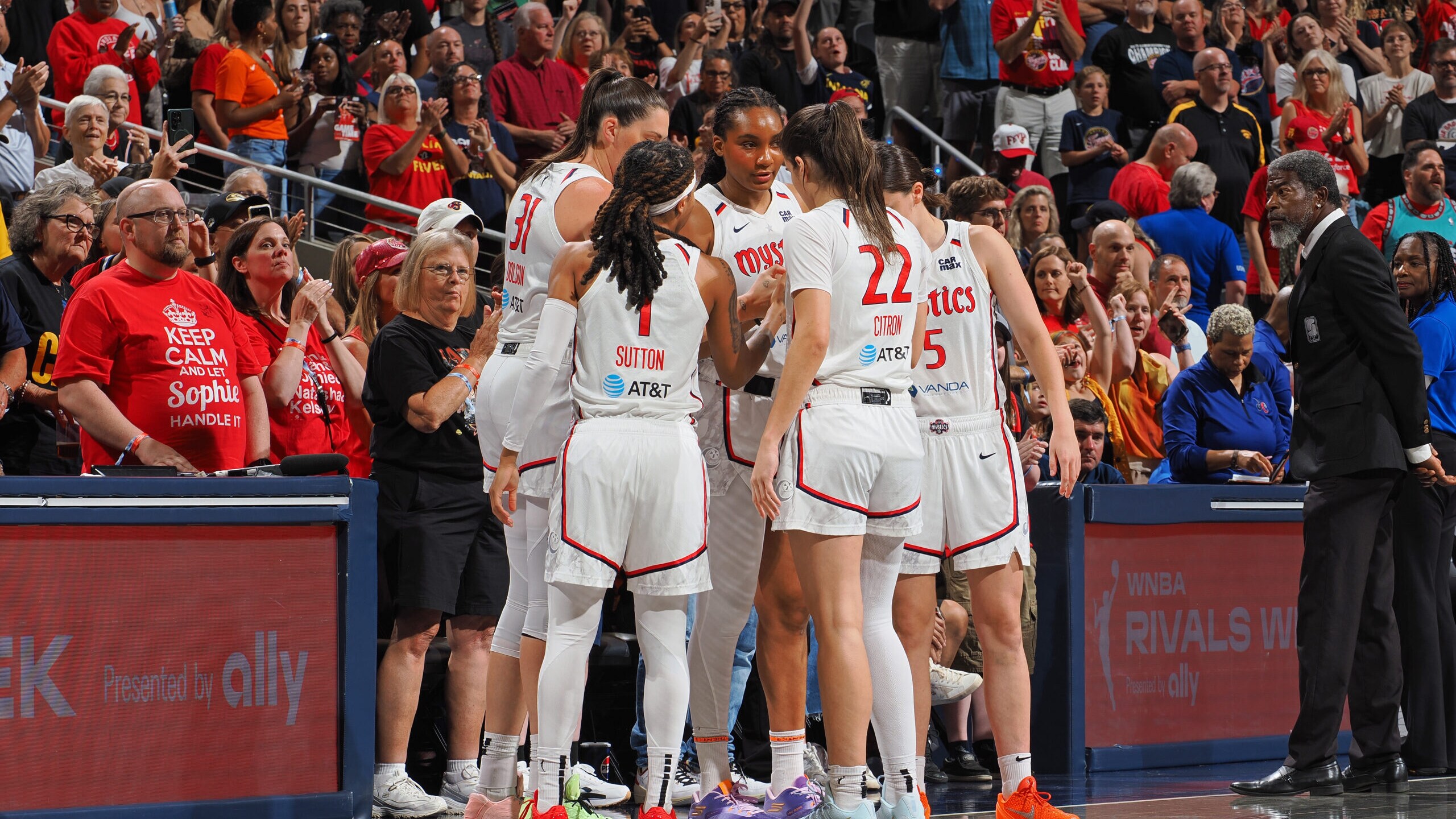 Game Recap: Team Effort Leads Mystics Past Fever