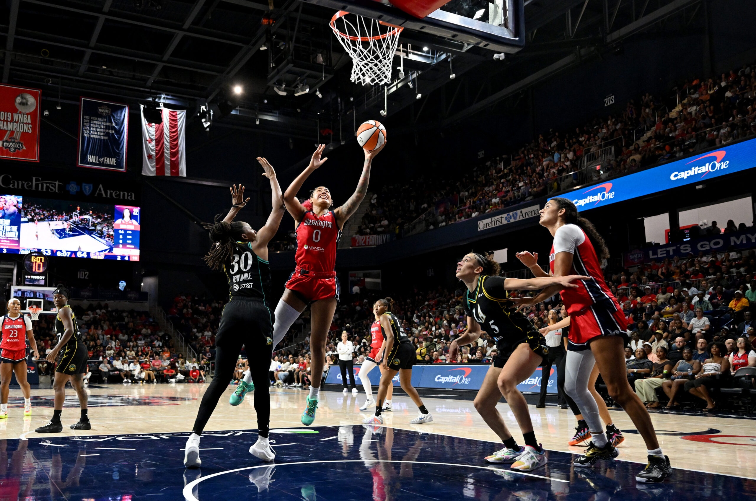 Los Angeles Sparks v Washington Mystics
