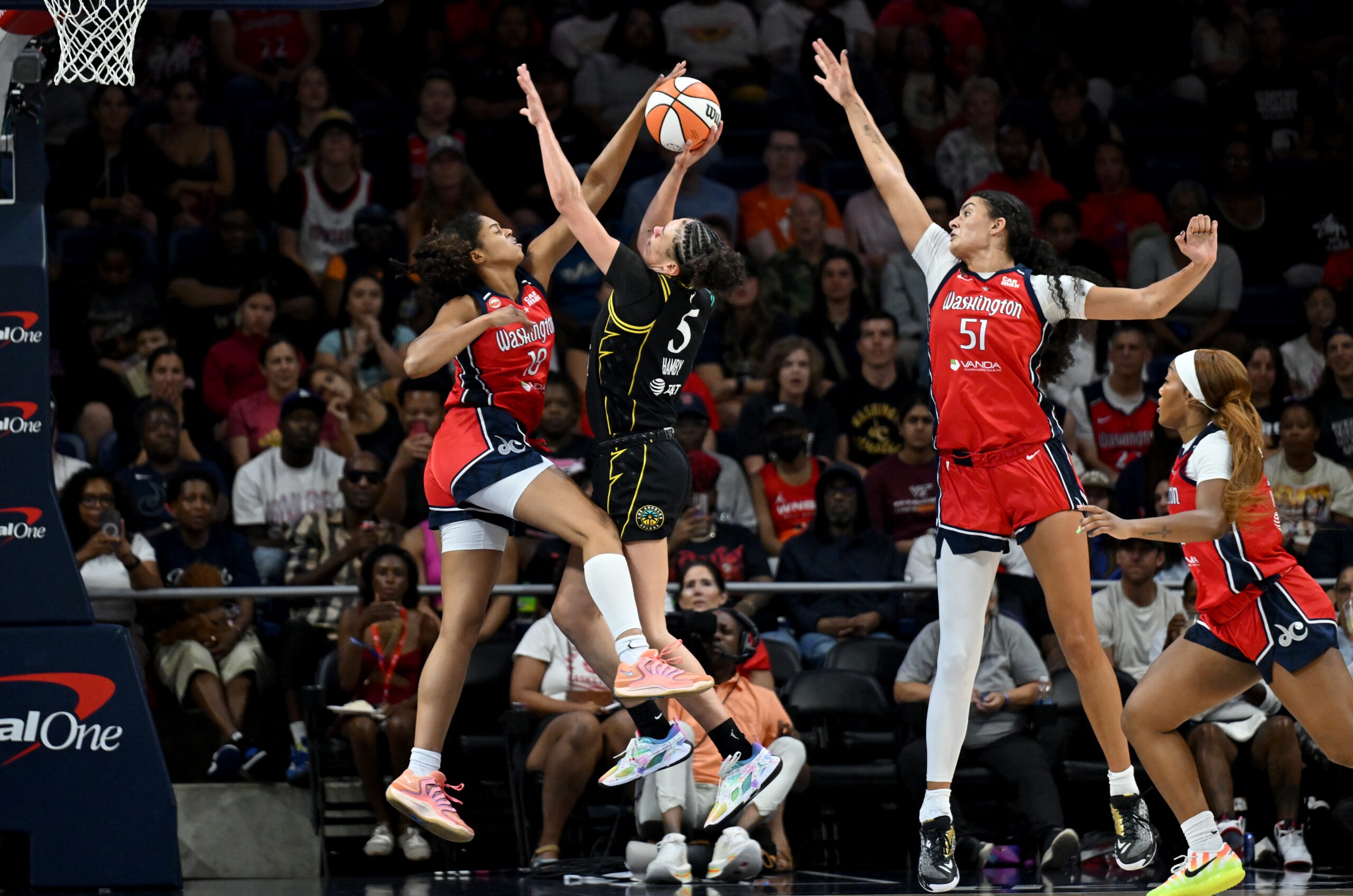 Los Angeles Sparks v Washington Mystics