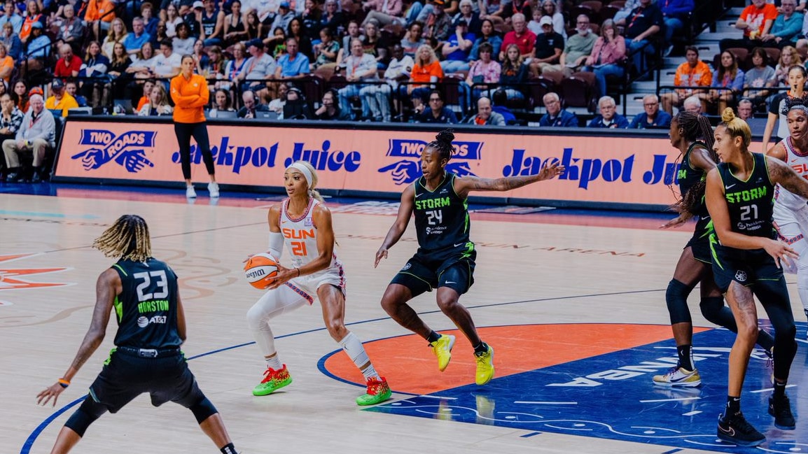 Brionna Jones’ Season-High Outing Leads Connecticut Over Seattle, 93-86