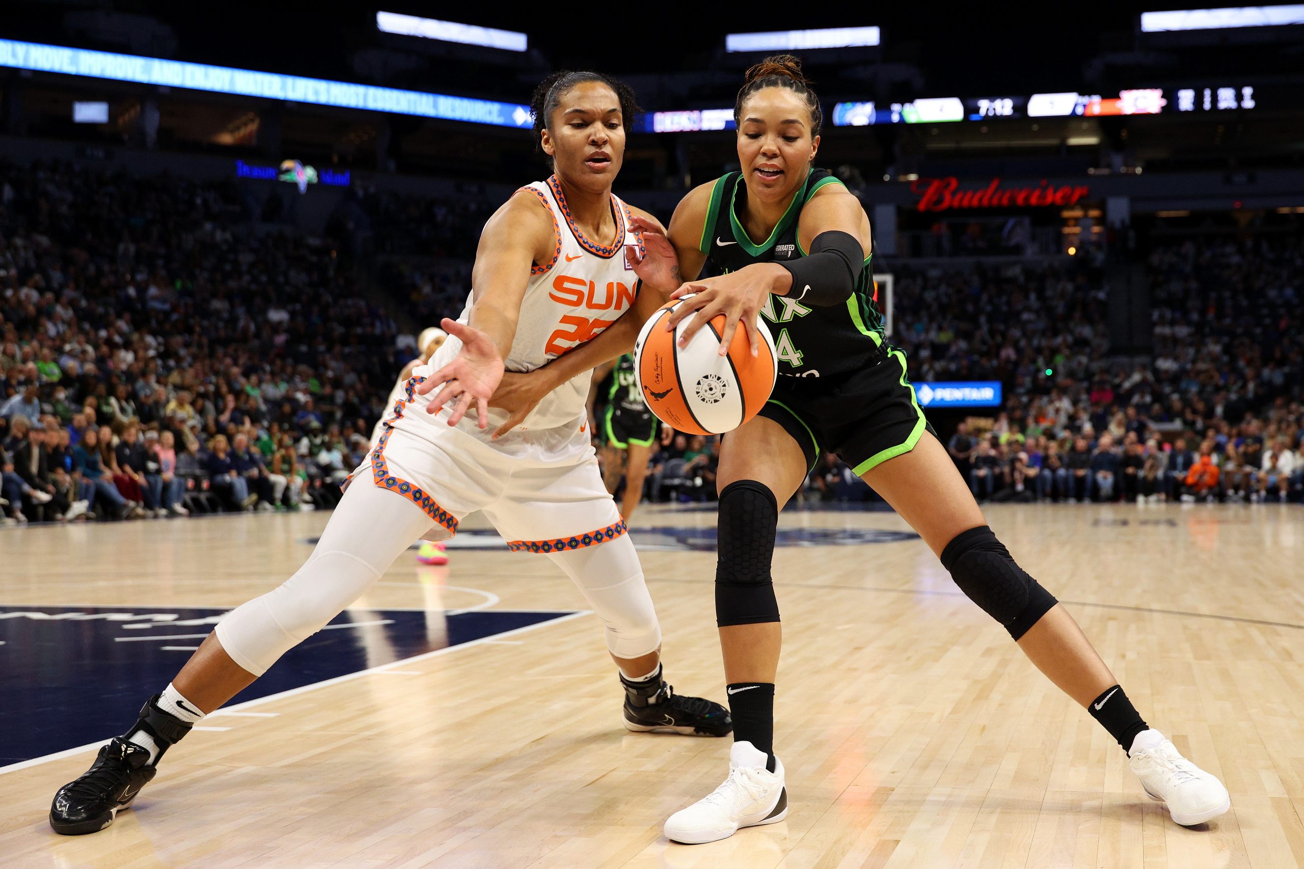 Connecticut Sun v Minnesota Lynx – Game Five