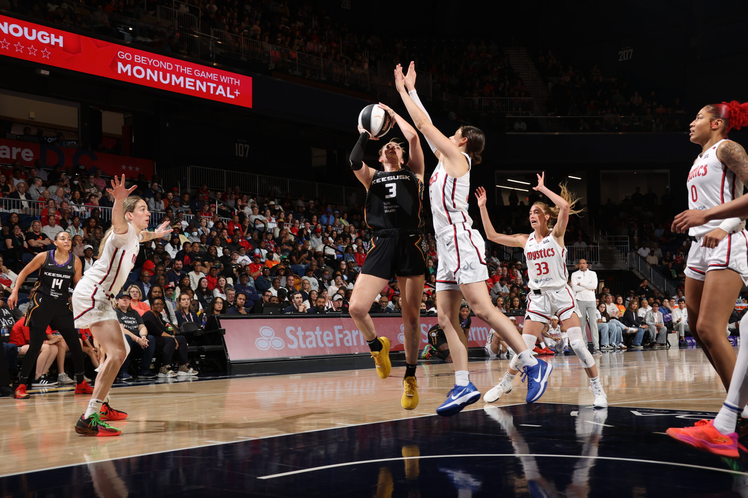 Connecticut Sun v Washington Mystics