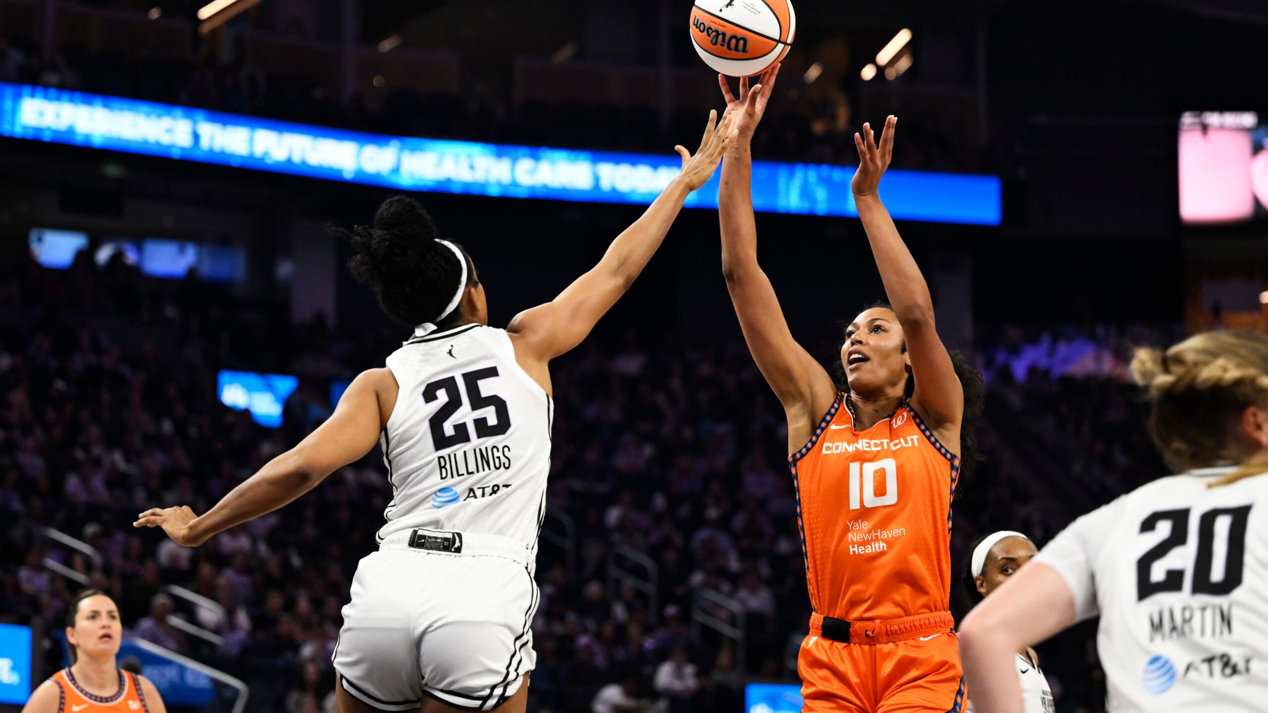 Connecticut Visits Las Vegas for a Match Up Wednesday Night