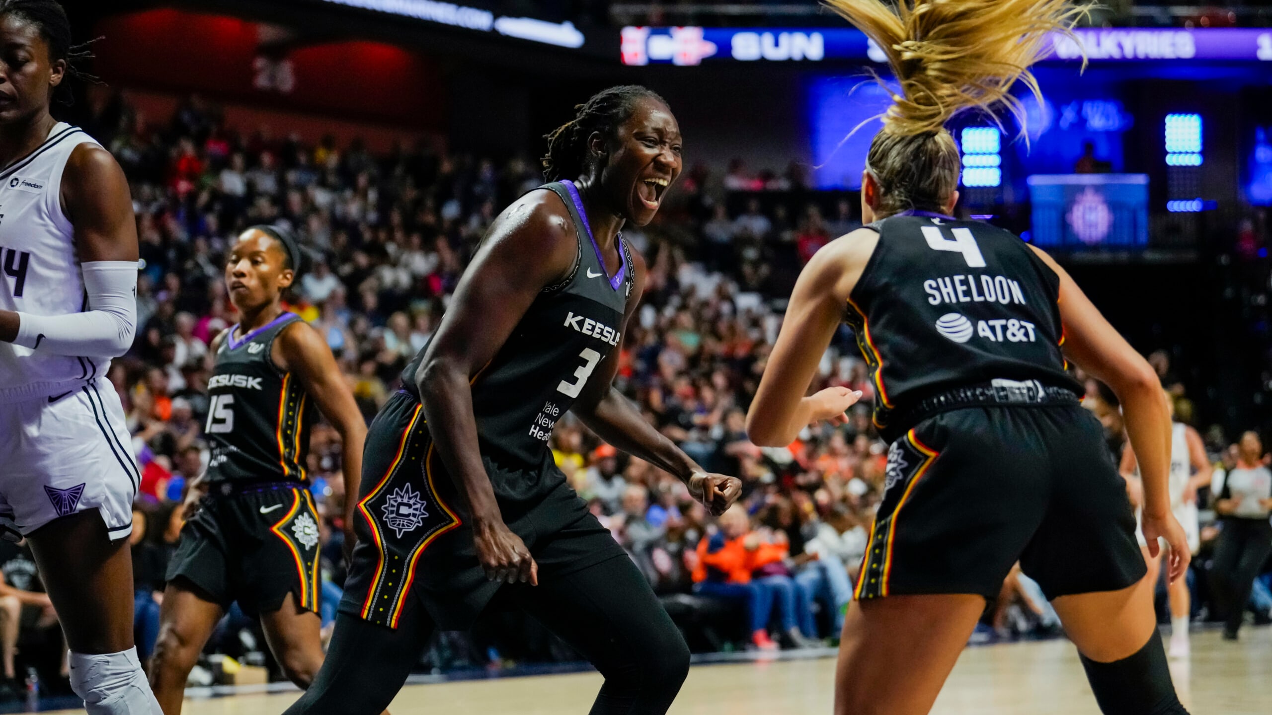 Sun Dominate Against Valkyries, 95-64