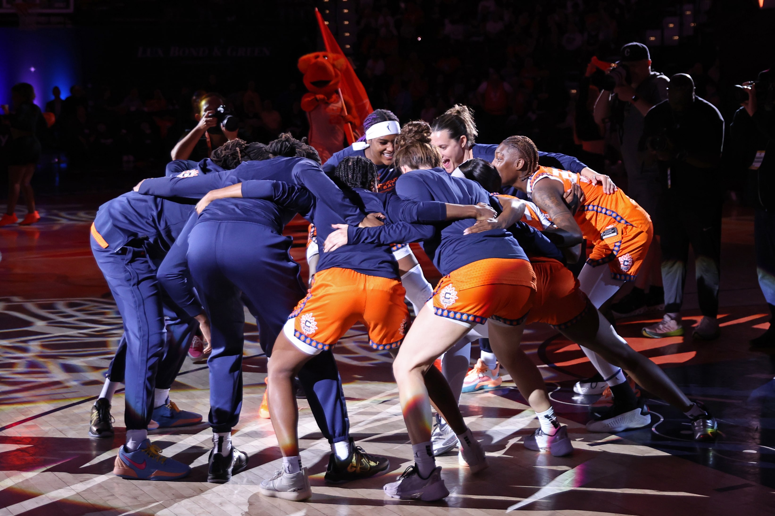 Atlanta Dream v Connecticut Sun