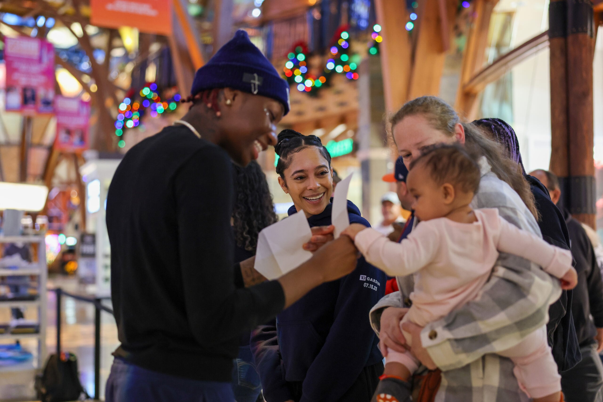 Mohegan Sun Gingerbread House Decorating