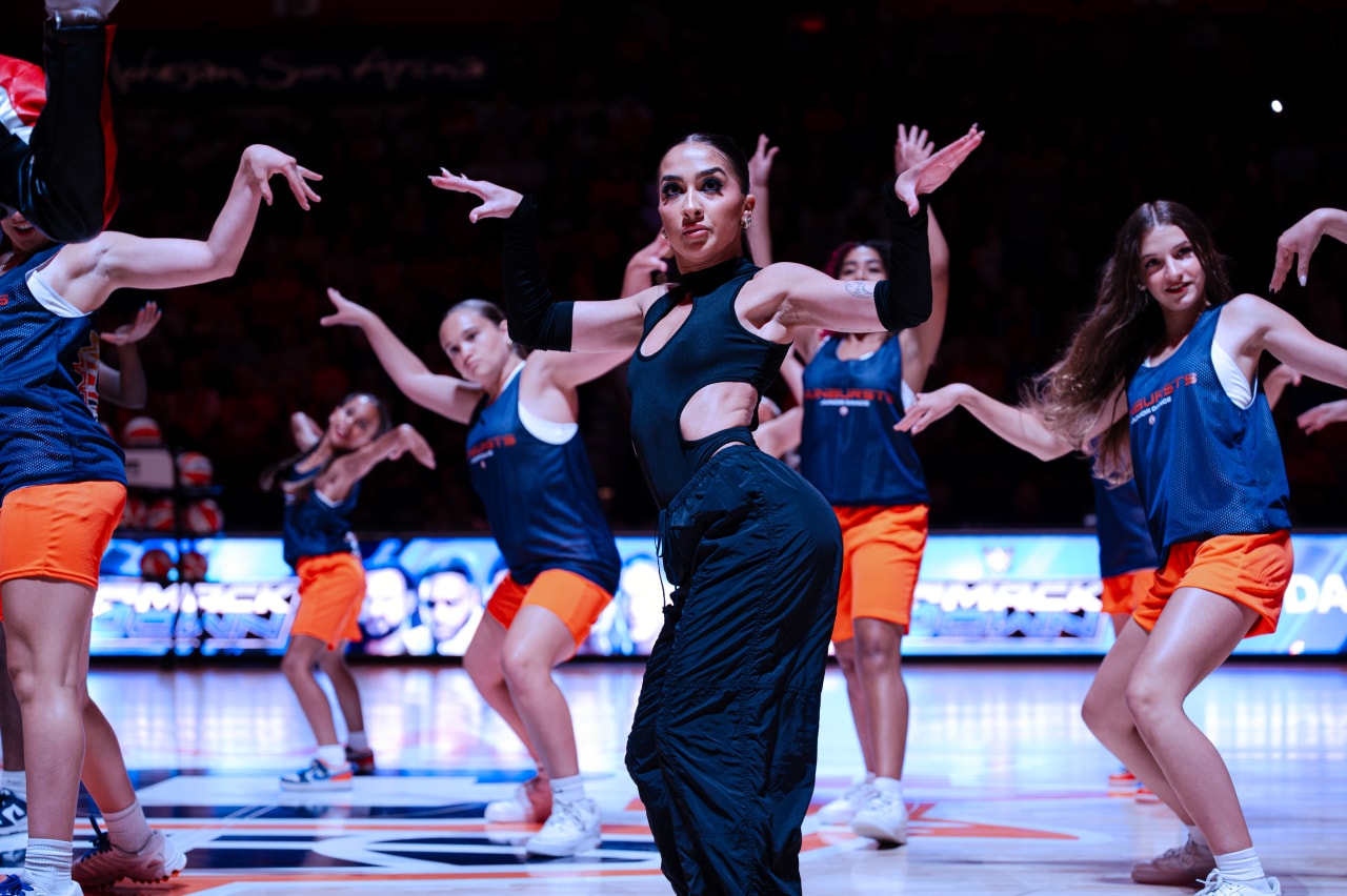 MJ TRIBUTE HALFTIMEshinesquad
